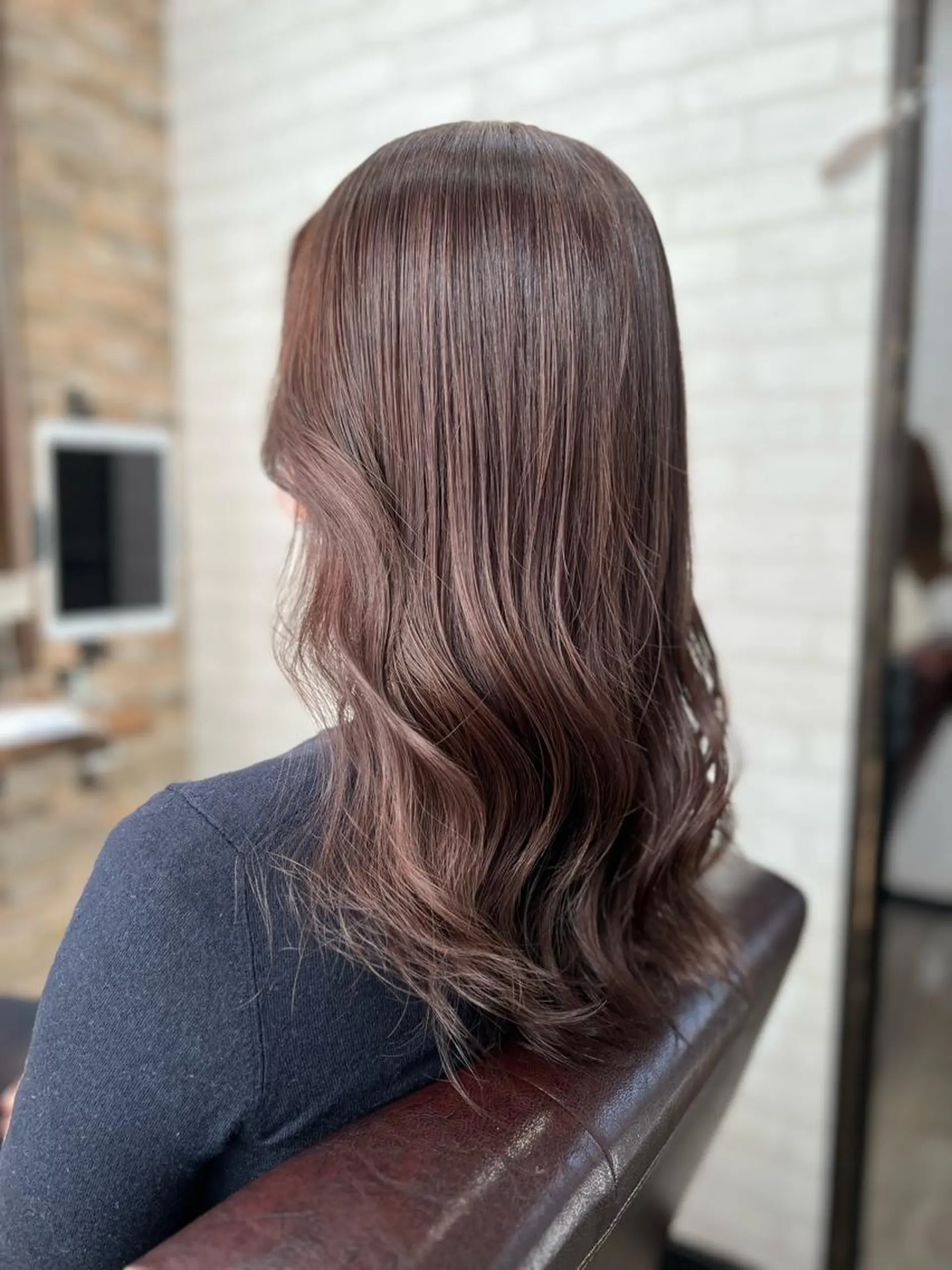 セミロング アッシュ カット ヘアカラー トリートメント 多賀 順平のヘアスタイル
