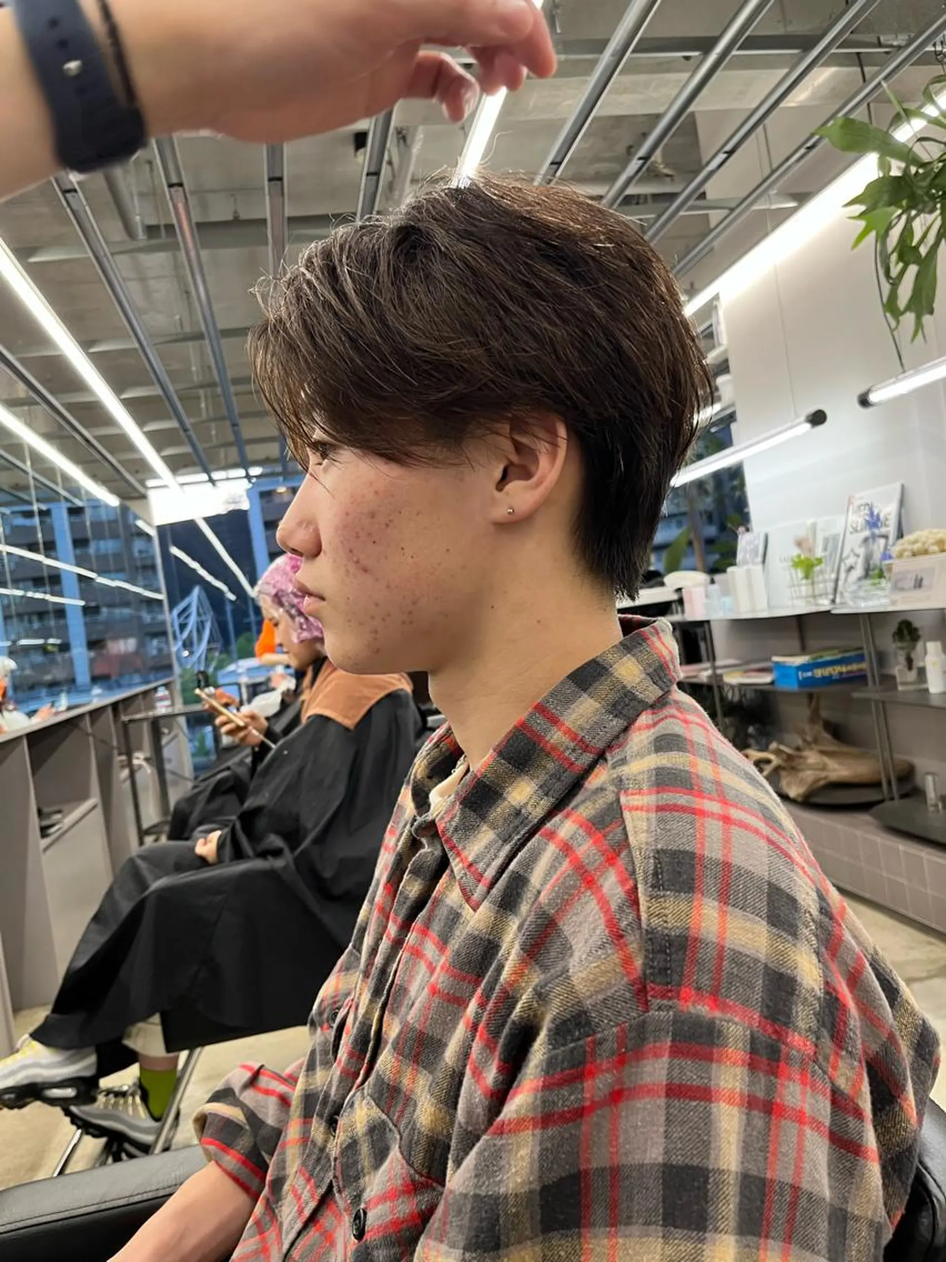 ショート メンズ カット ダブルカラー/ ケアブリーチ/クニトのヘアスタイル