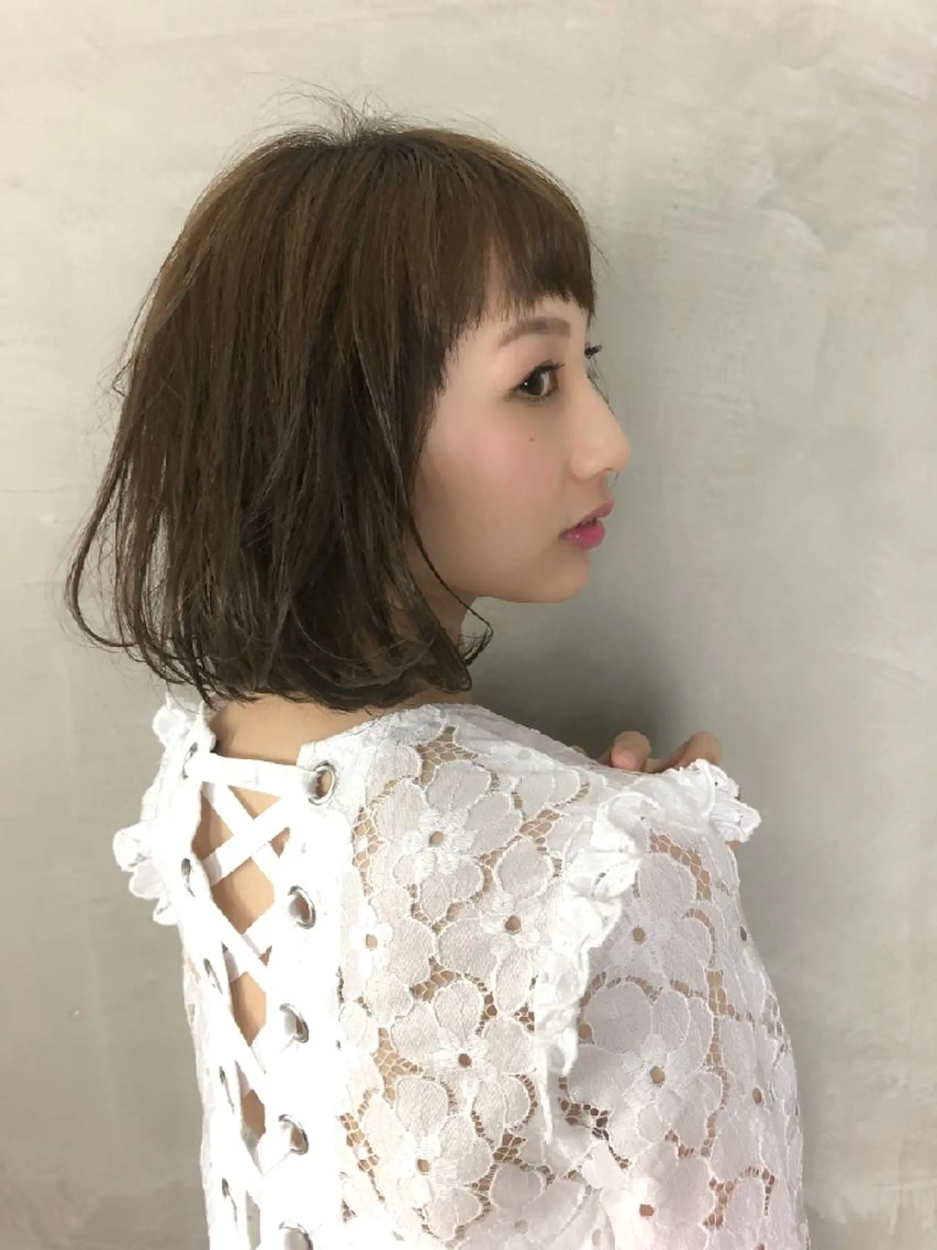ミディアム レイヤーカット ヘアメイクスタジオアビール調布所属・加藤 知恵のヘアスタイル