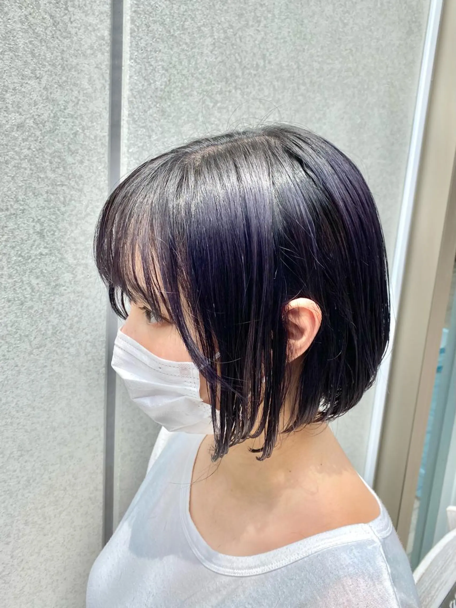 ミディアム カラー ブリーチ ディープラベンダー ラベンダーカラー シルバー ボブ カット ヘアカラー トリートメント SUNTOWN所属・KEN KENのヘアスタイル