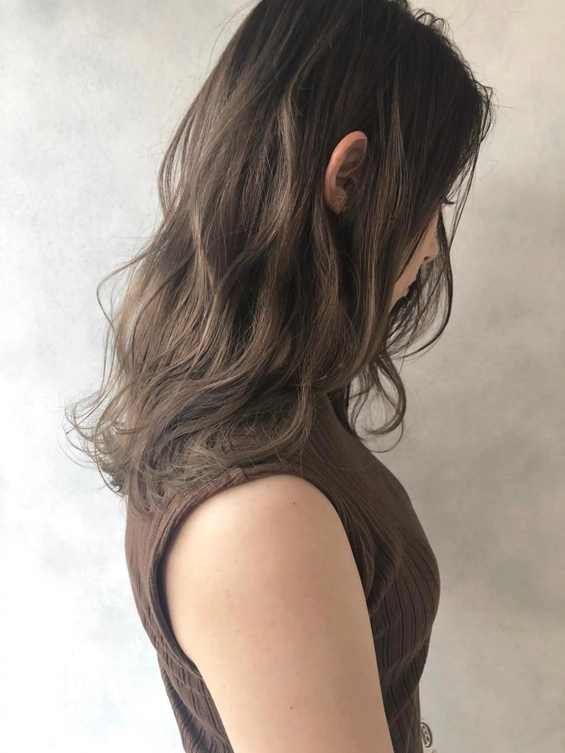 ロング 外国人風カラー ハイライト ヘアカラー トリートメント 小澤大輔 YOLO hairのヘアスタイル