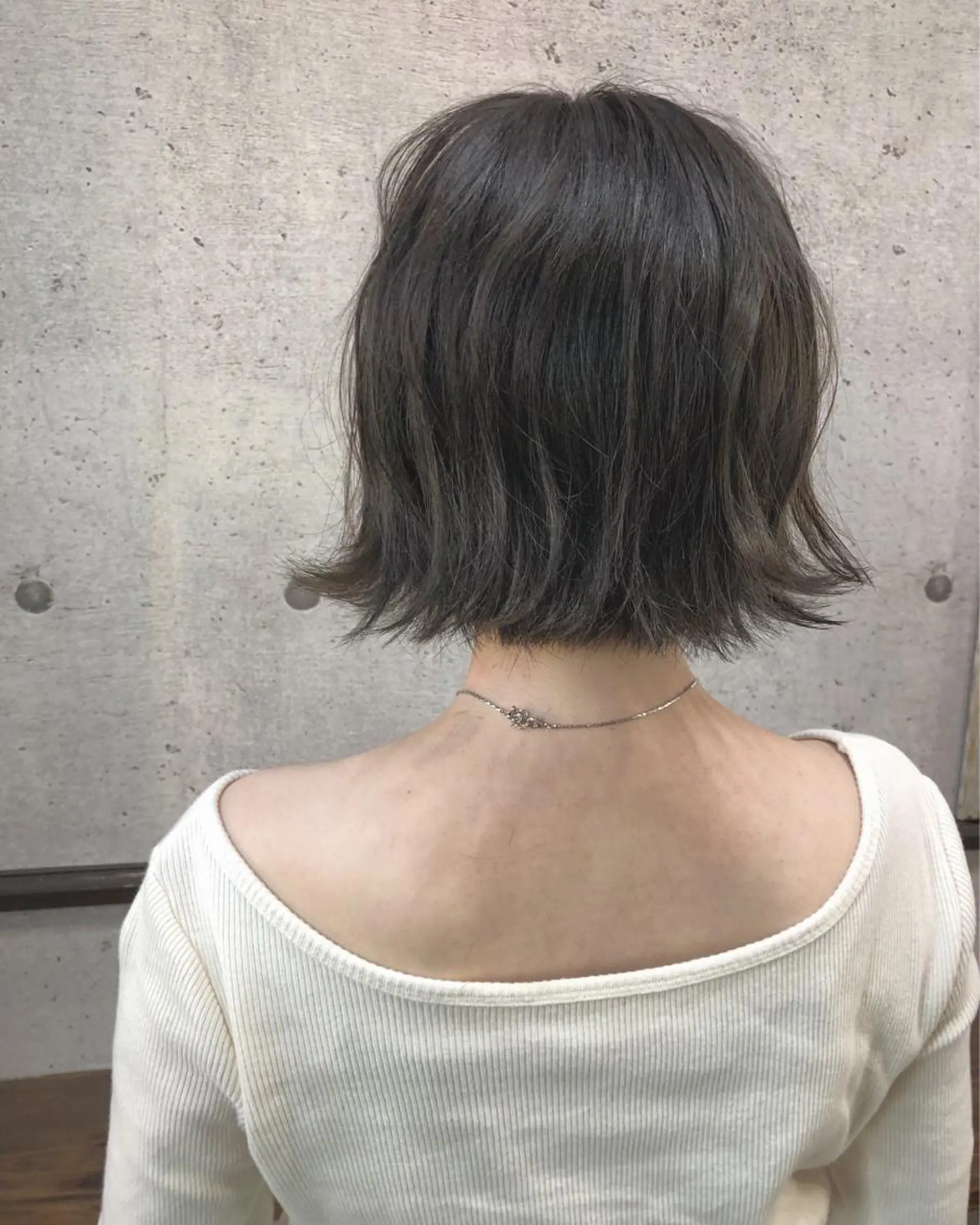ショート カラー アッシュ カット ヘアカラー 江原 彩華のヘアスタイル