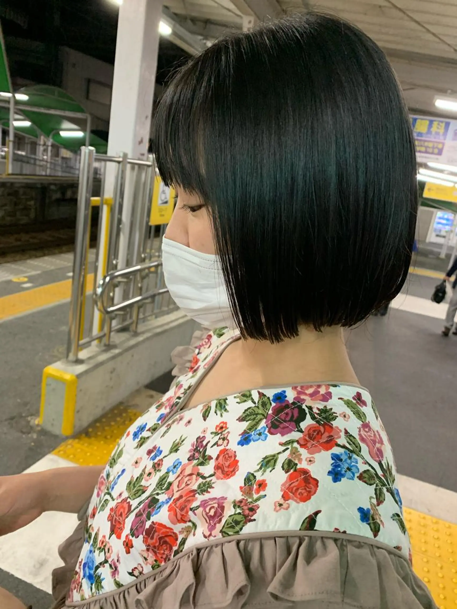 ミディアム カラー マリンアイ所属・伊藤 ほの香のマツエク・マツパデザイン