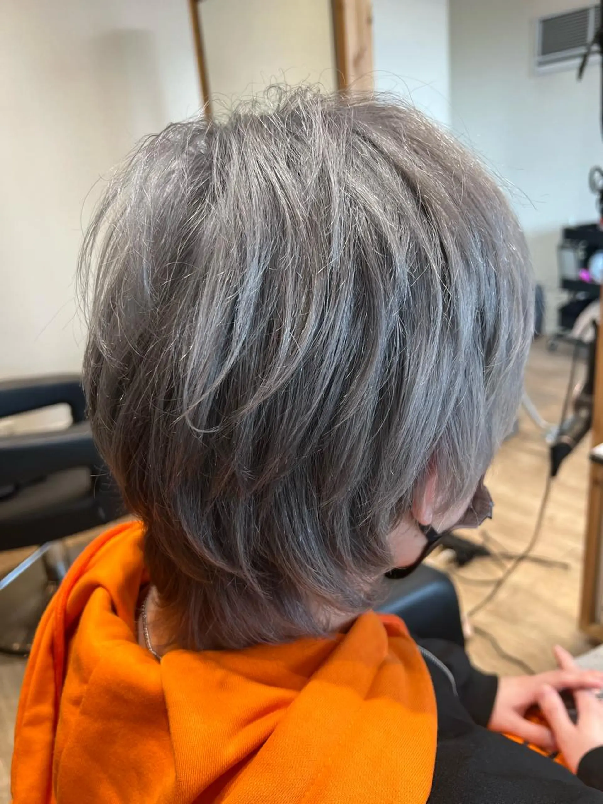 ショート カラー ヘアカラー 関口 友行のヘアスタイル