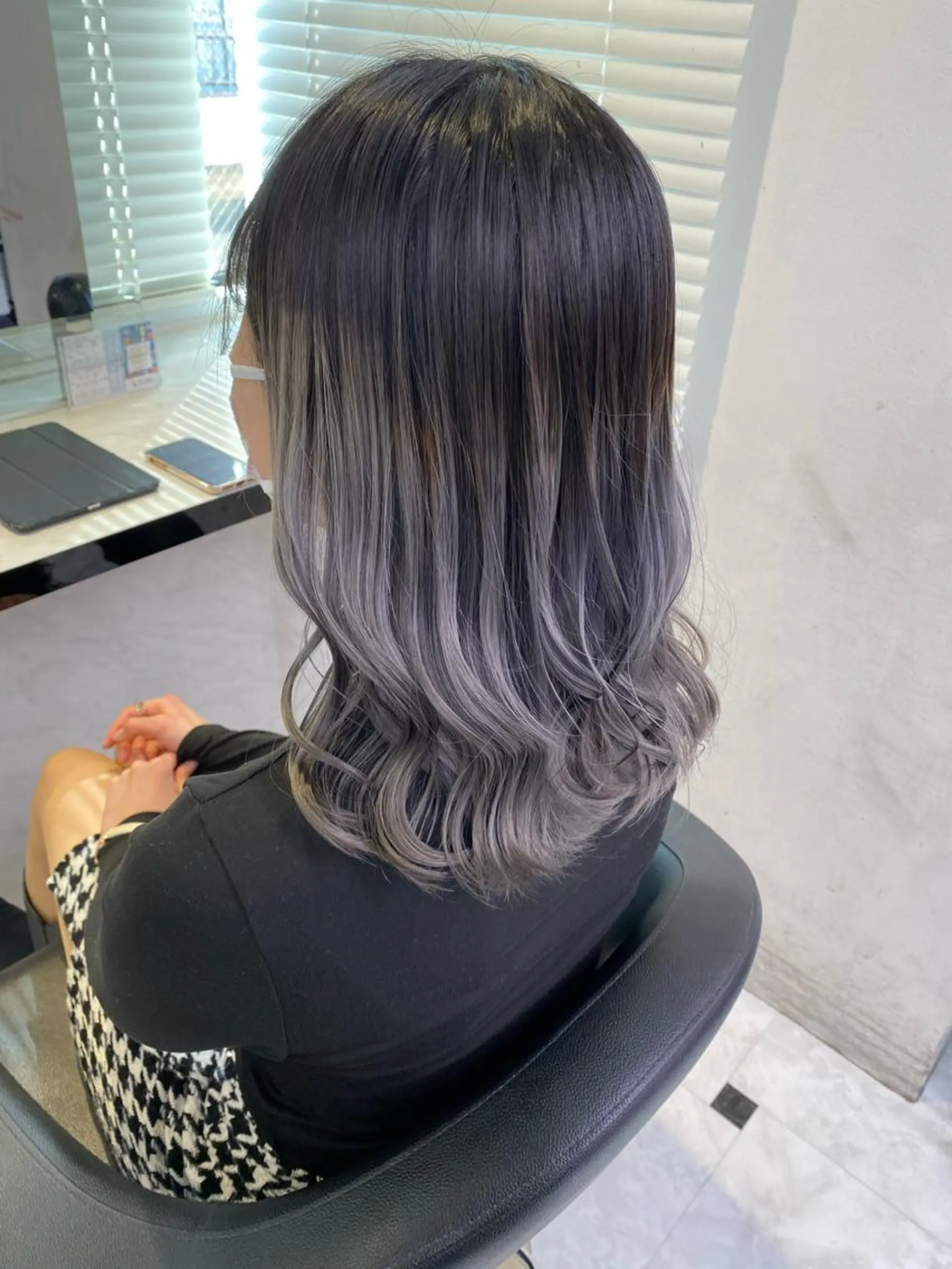 セミロング カラー ヘアアレンジ ダブルカラー 韓国レイヤーKYONのヘアスタイル