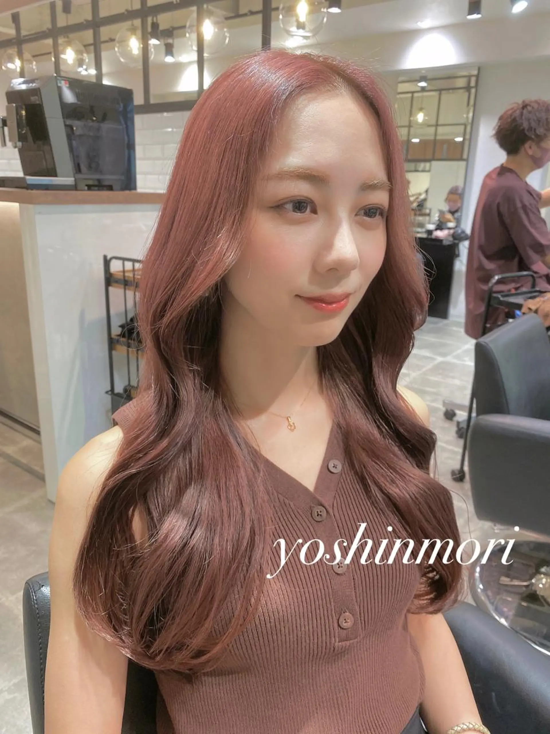 ロング カラー ブリーチ 透明感カラー ピンクカラー ホワイトピンク くびれヘア カット ヘアカラー トリートメント 韓国レイヤー/ミルク ティー🦋高橋　暖のヘアスタイル