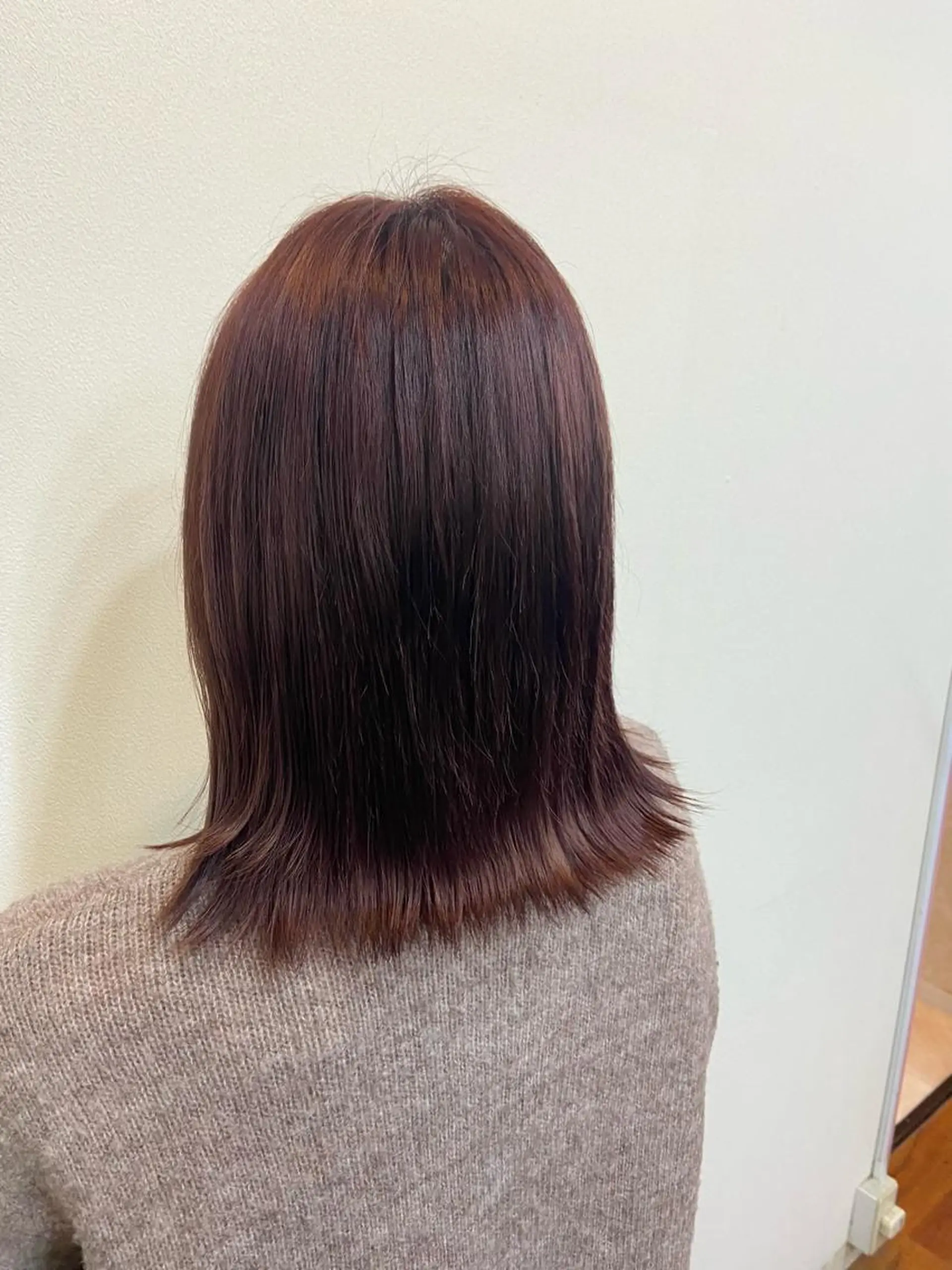 ミディアム カラー ボルドーカラー 伏見稲荷/髪質改善/ ブリーチ/西川奈穂のヘアスタイル