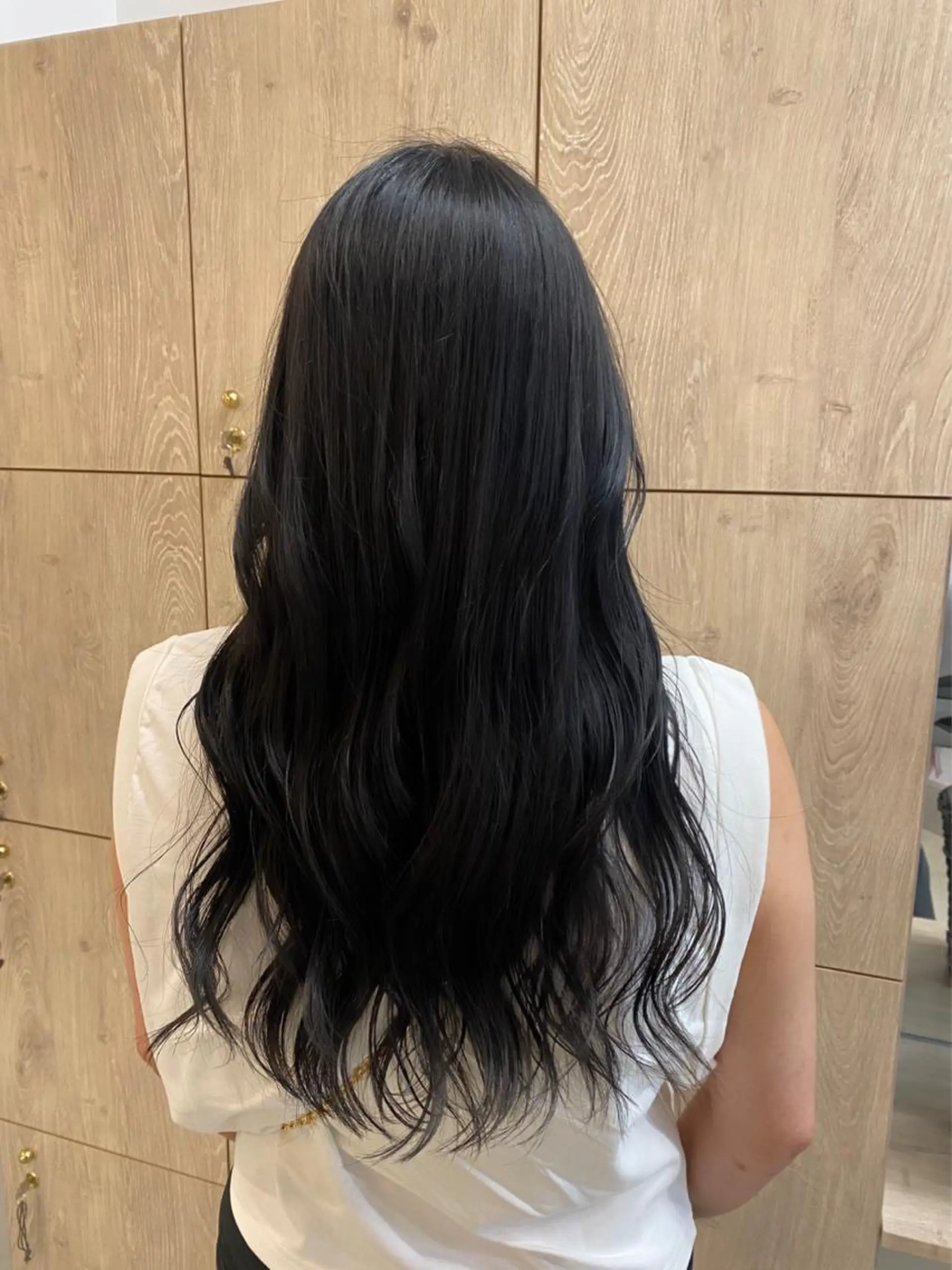ロング アッシュ ヘアカラー sanae /透明感カラーのヘアスタイル