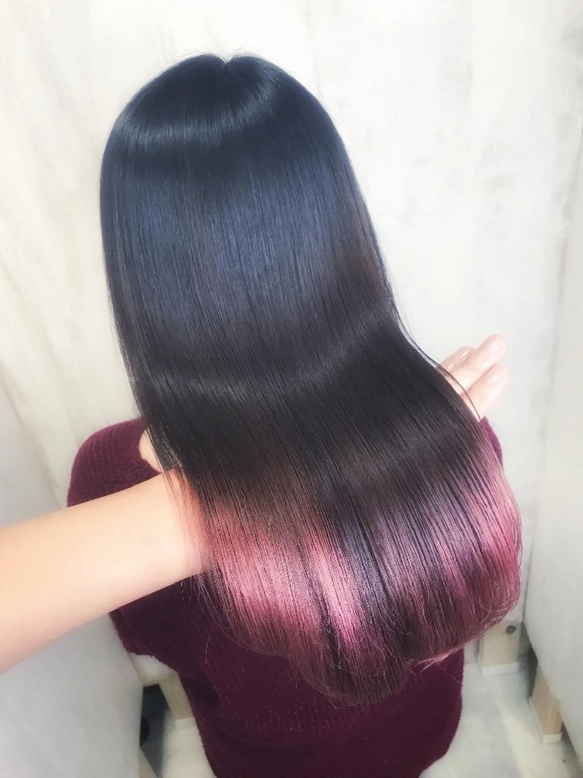 ロング カラー ヘアカラー トリートメント AnFye une qatllのヘアスタイル