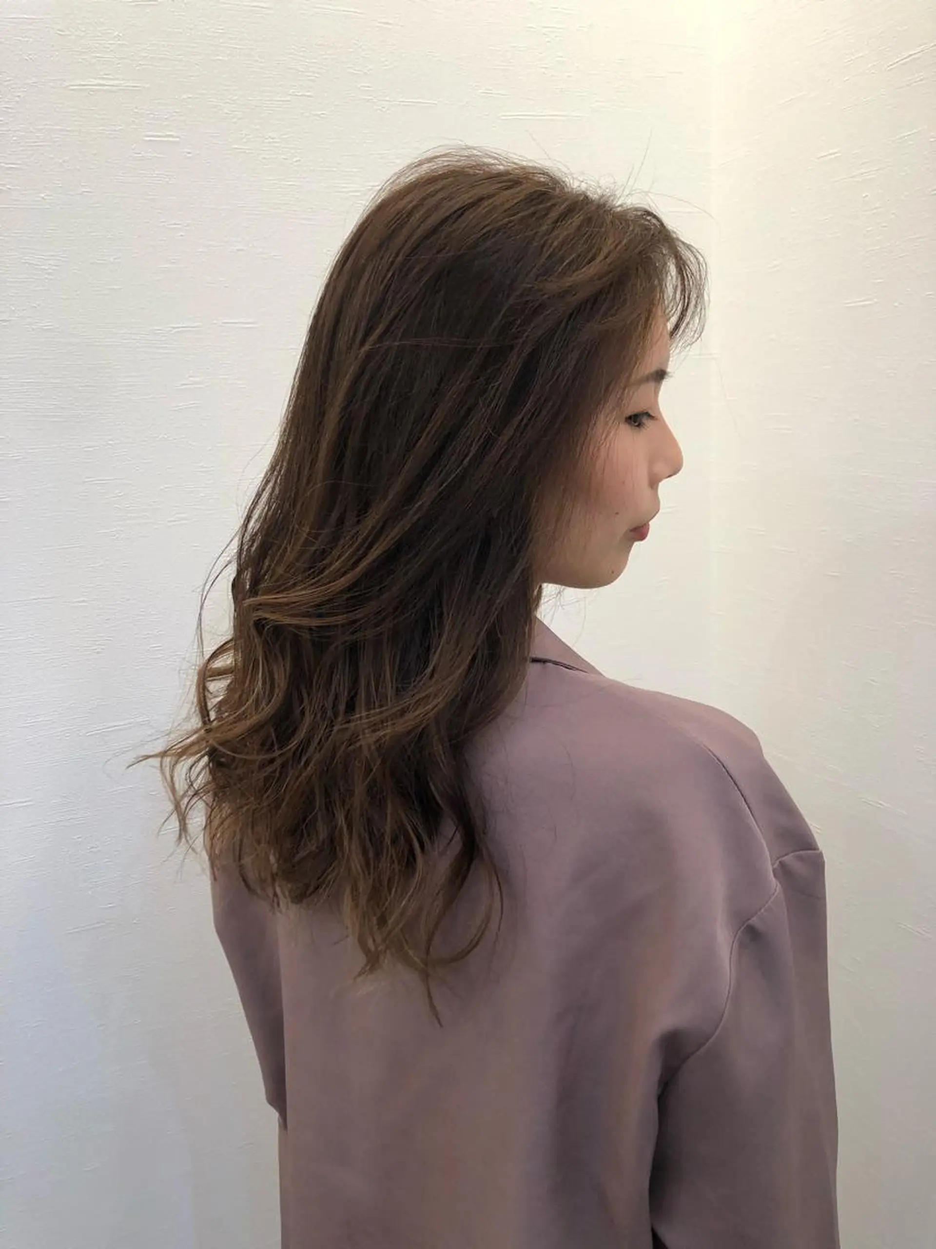 カラー Ruang所属・ツノガイ エリのヘアスタイル