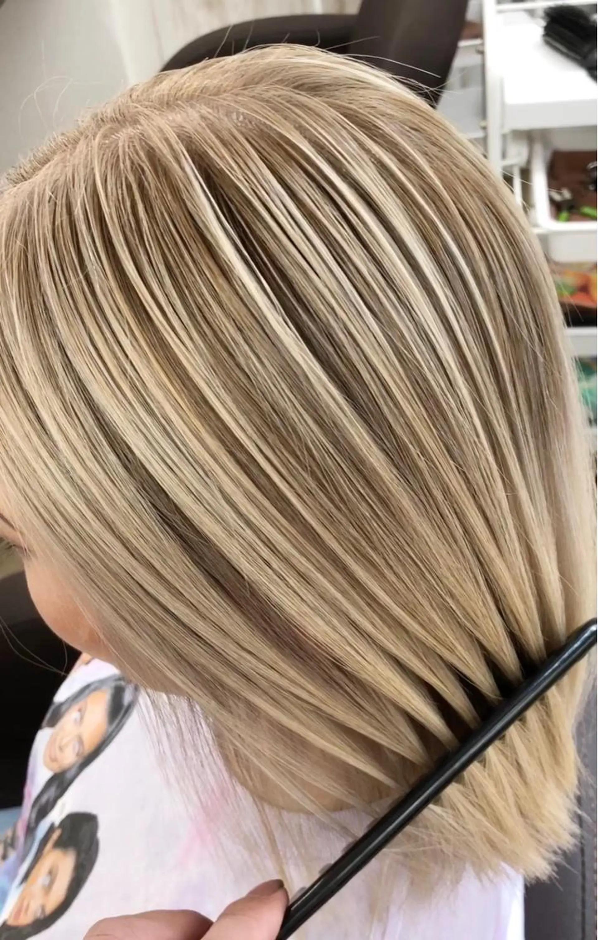 セミロング カラー バレイヤージュ グラデーションカラー レイヤーカット エクステ プライベートサロン LyoN/RYOTAのヘアスタイル