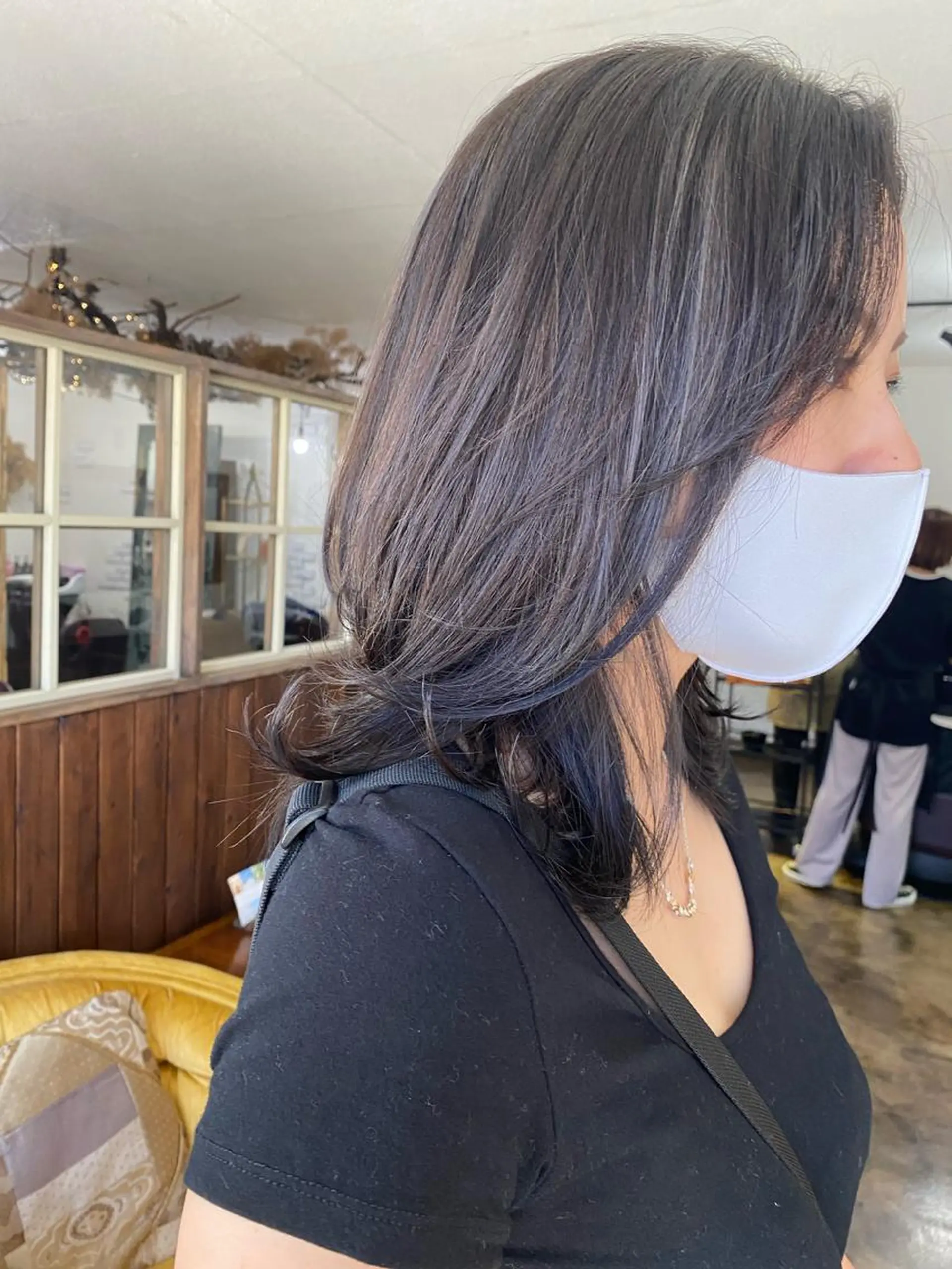 ミディアム 縮毛矯正 トリートメント 艶カラー🫧 MOMOYOのヘアスタイル