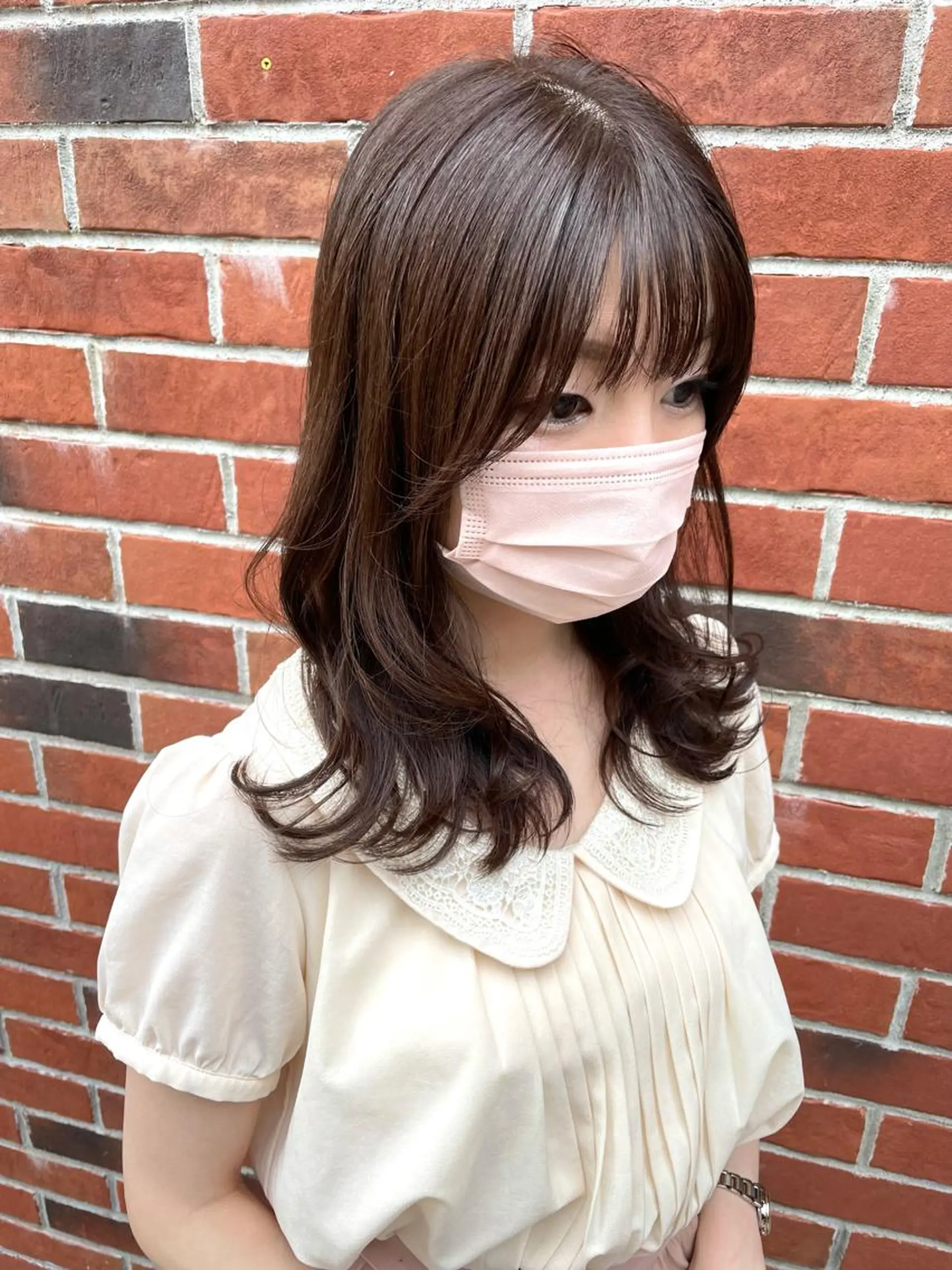 セミロング カラー アッシュ 透明感カラー ラベンダーカラー ラベンダーアッシュ カット ヘアカラー トリートメント 縞田 健一のヘアスタイル