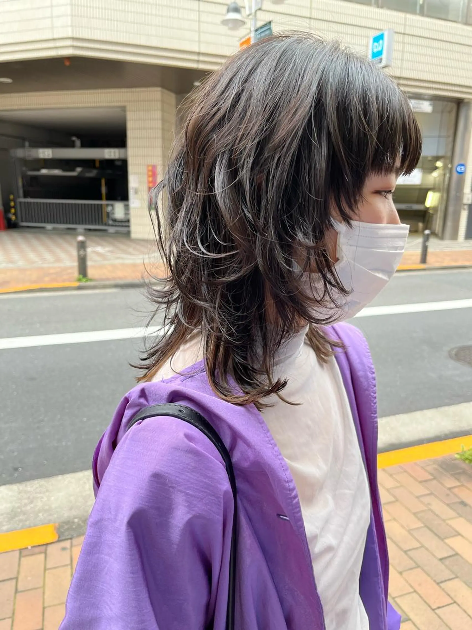 ミディアム カラー パーマ ウルフカット ニュアンスヘア☆樋口 希世☆のヘアスタイル