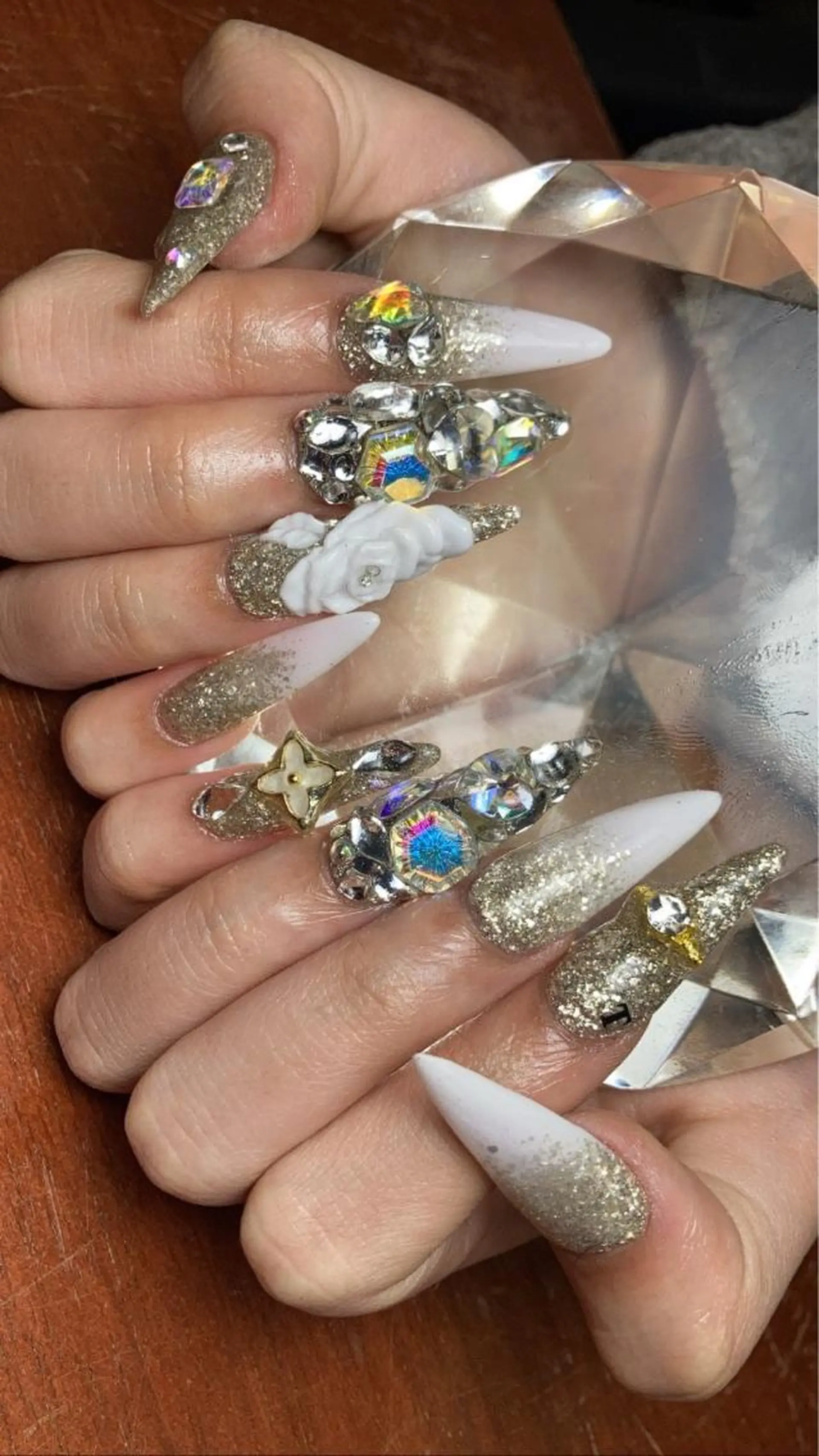 ネイル nailALBA 安蒜良彰のネイルデザイン