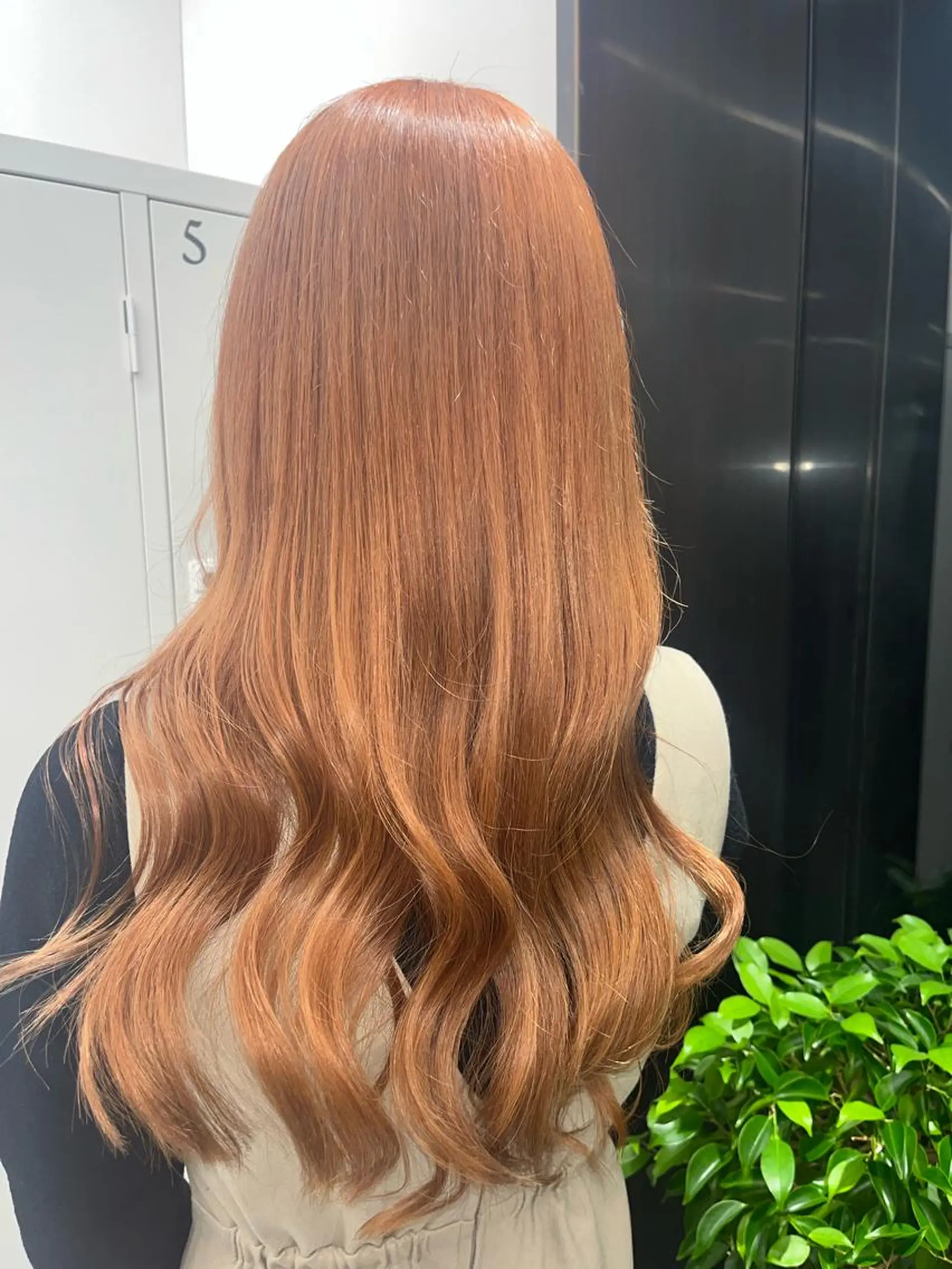 ロング カラー ヘアカラー トリートメント ヘアセット 🎀透明感ブリーチ カラー🎀ミズキのヘアスタイル