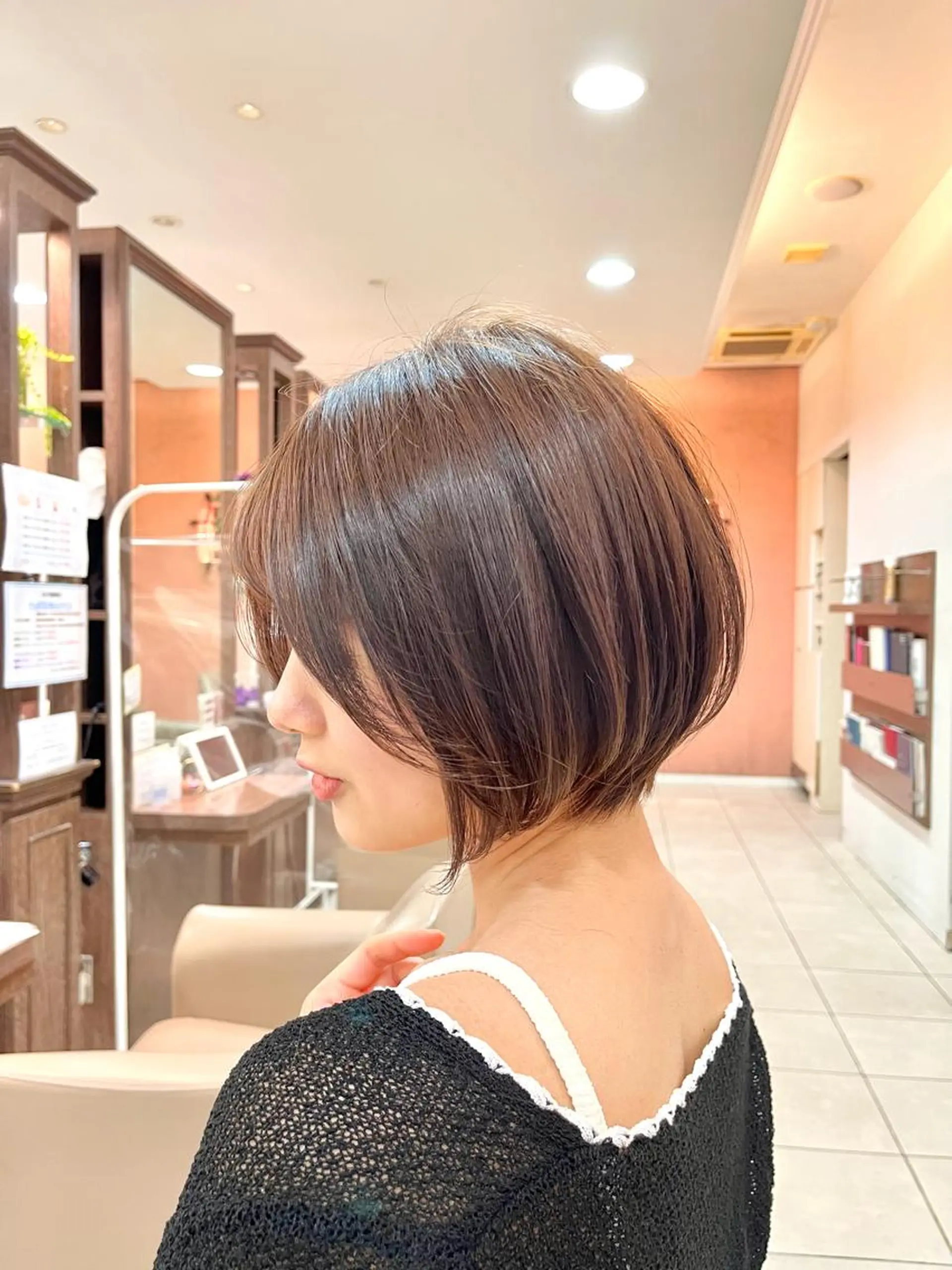 ショート ショートボブ ハンサムショート ボブ くびれヘア ハイライト カット ヘアカラー トリートメント ✨髪質改善・縮毛矯正 専門美容室マーベルのヘアスタイル