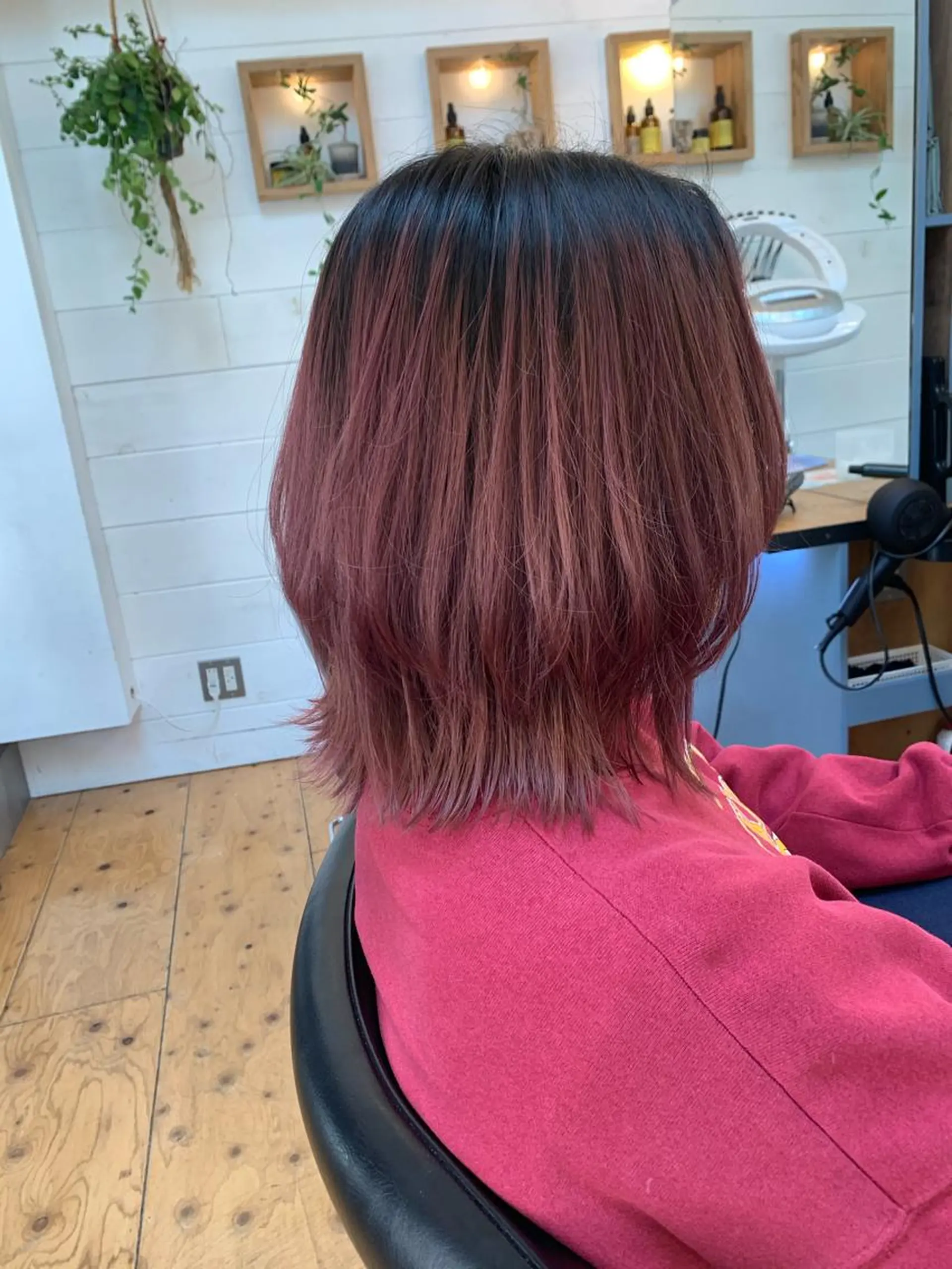 ミディアム カラー ブリーチ ピンクカラー Lagom なかだのヘアスタイル
