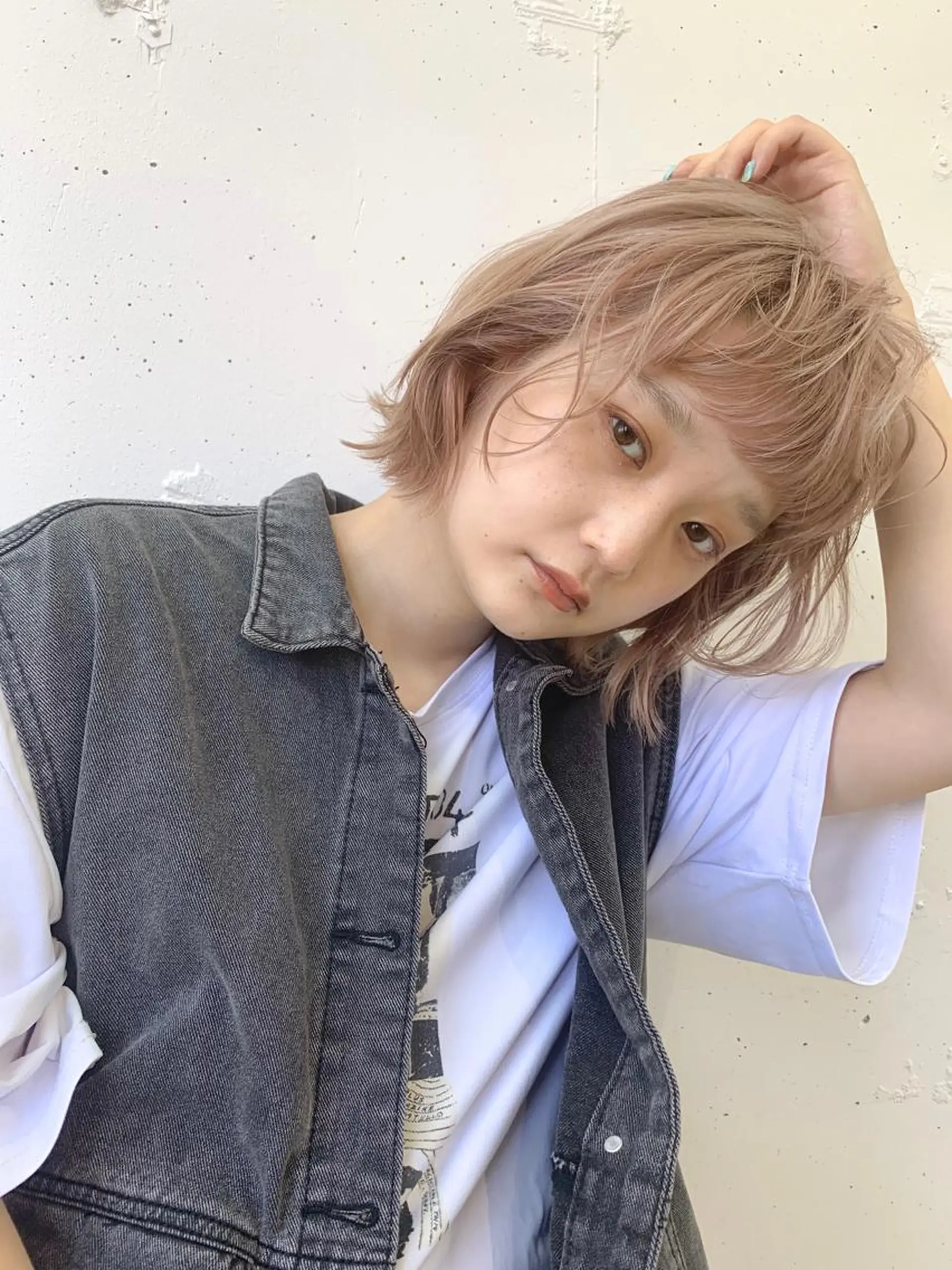 ショート カラー raika .のヘアスタイル