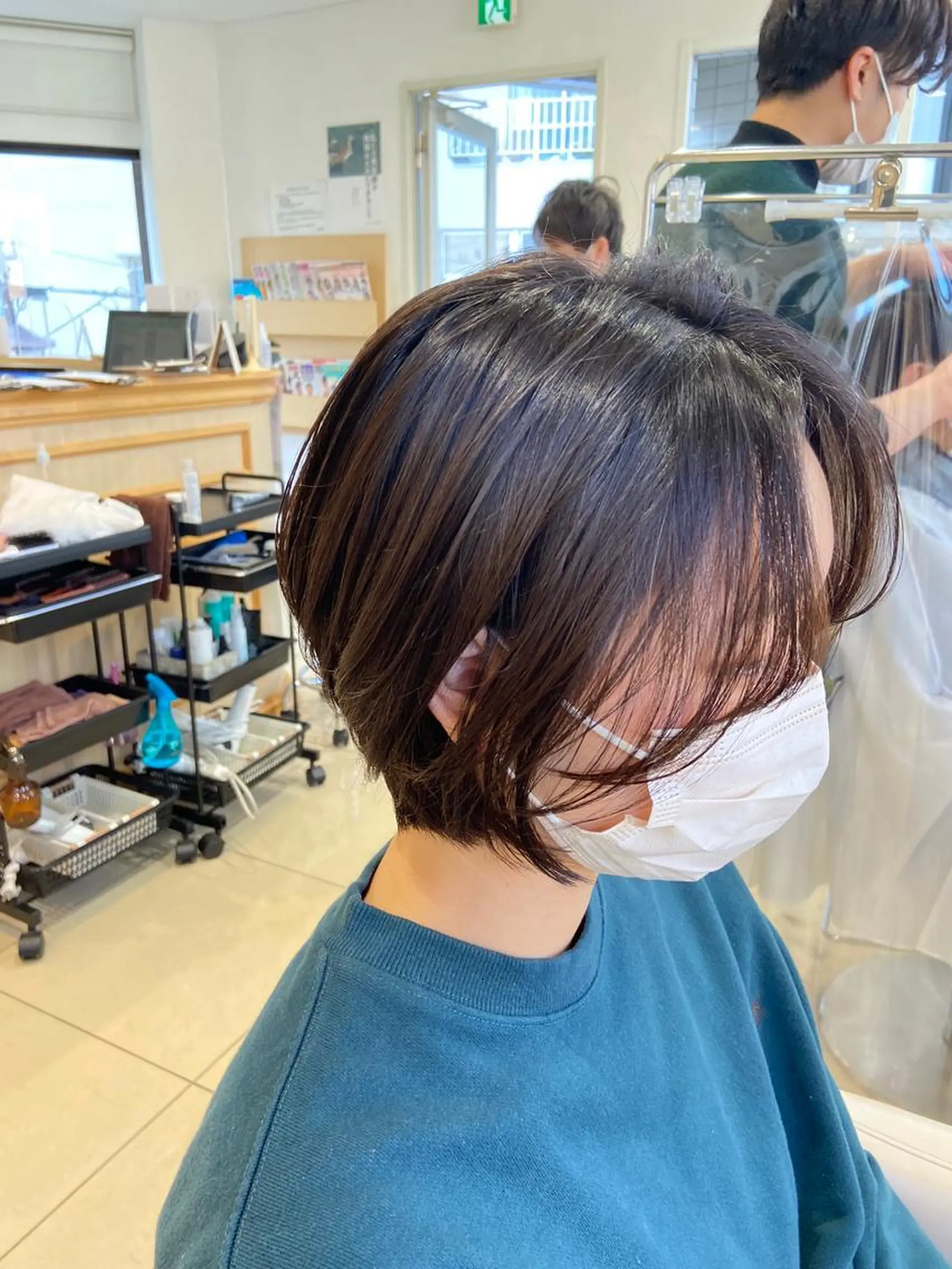 ミディアム 30代からの大人 ショートのヘアスタイル