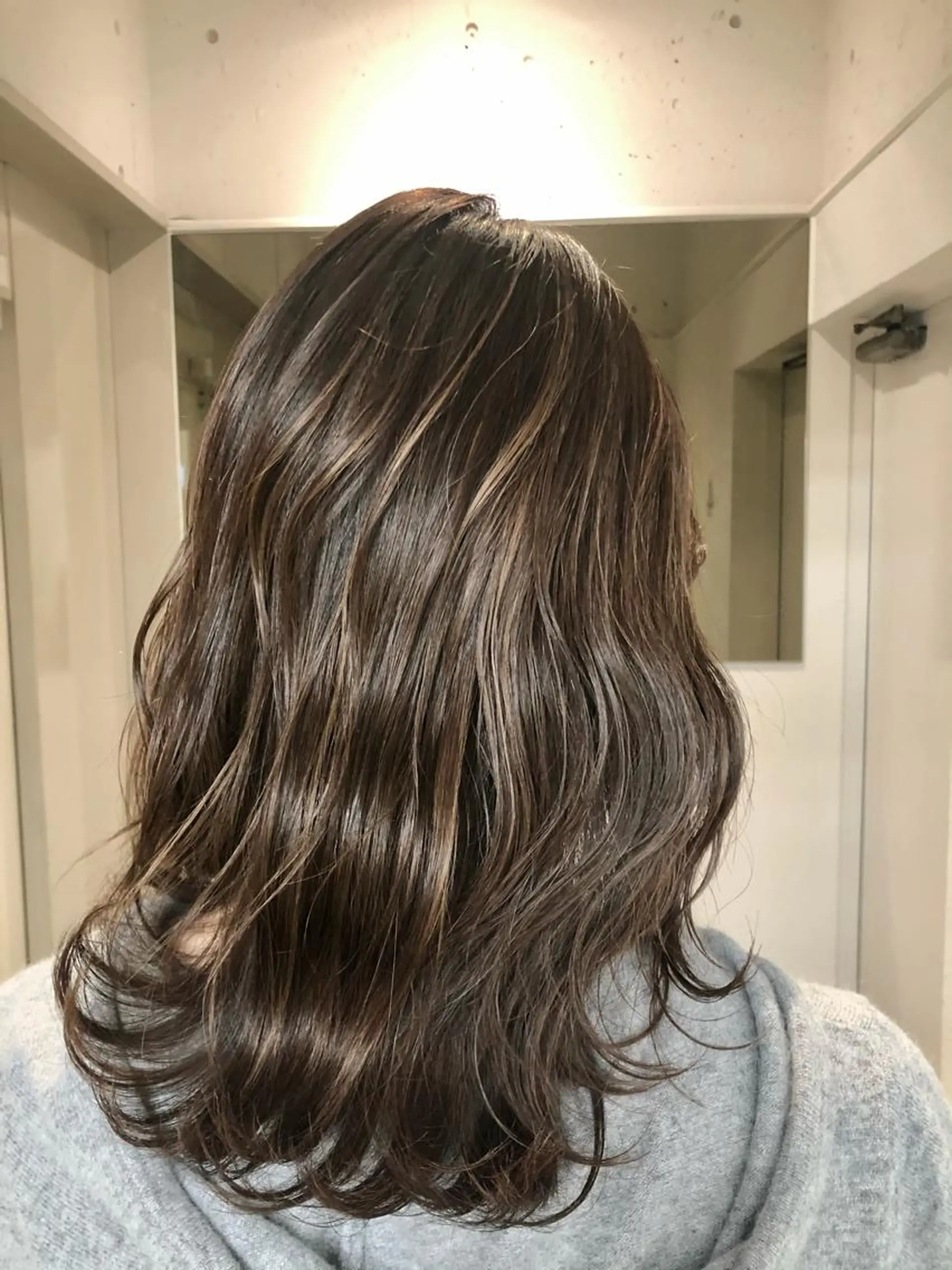 ミディアム EIGHT 船橋のヘアスタイル