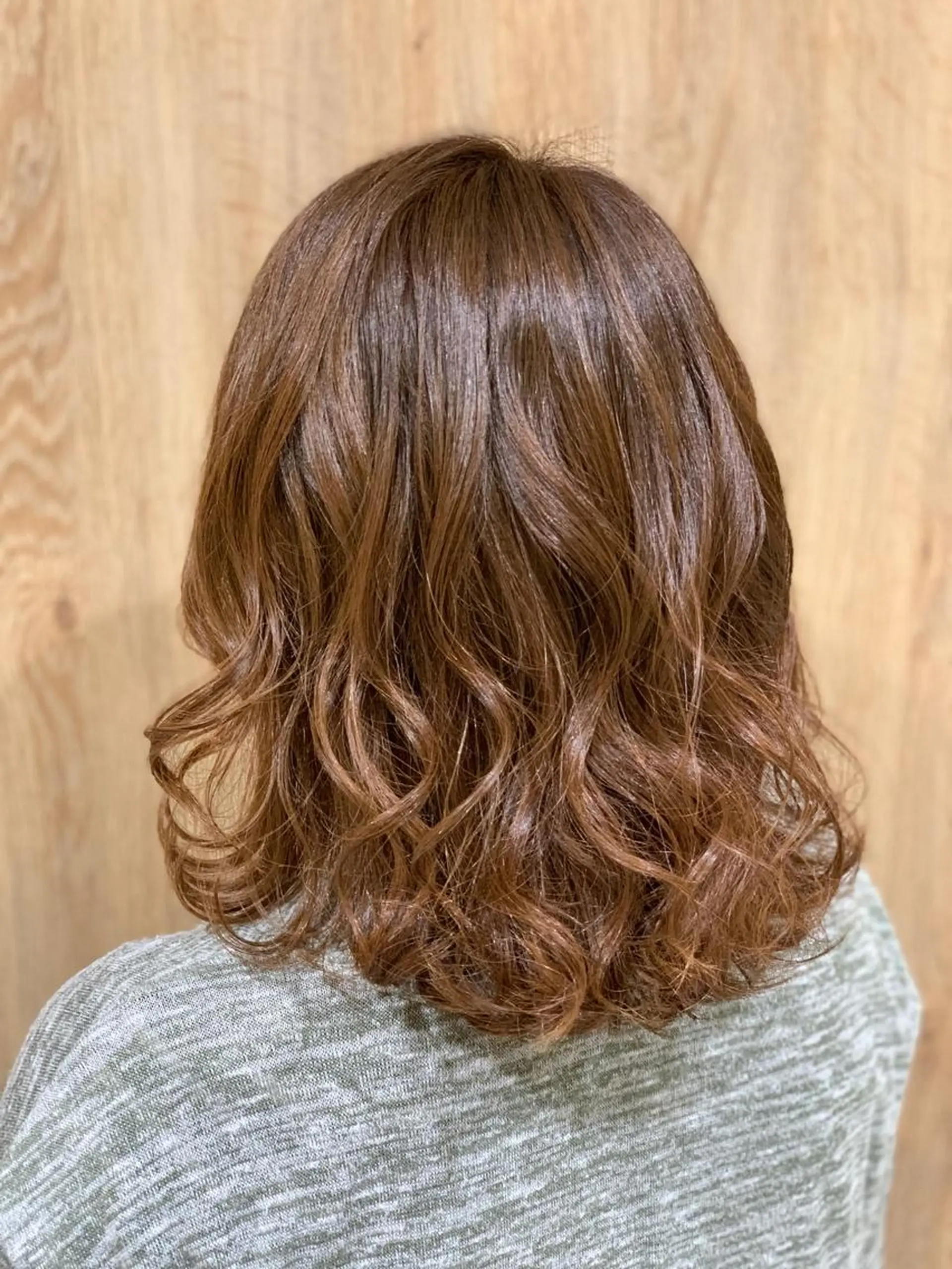 ミディアム カラー ヘアアレンジ ヘアカラー トリートメント 松吉 純平のヘアスタイル