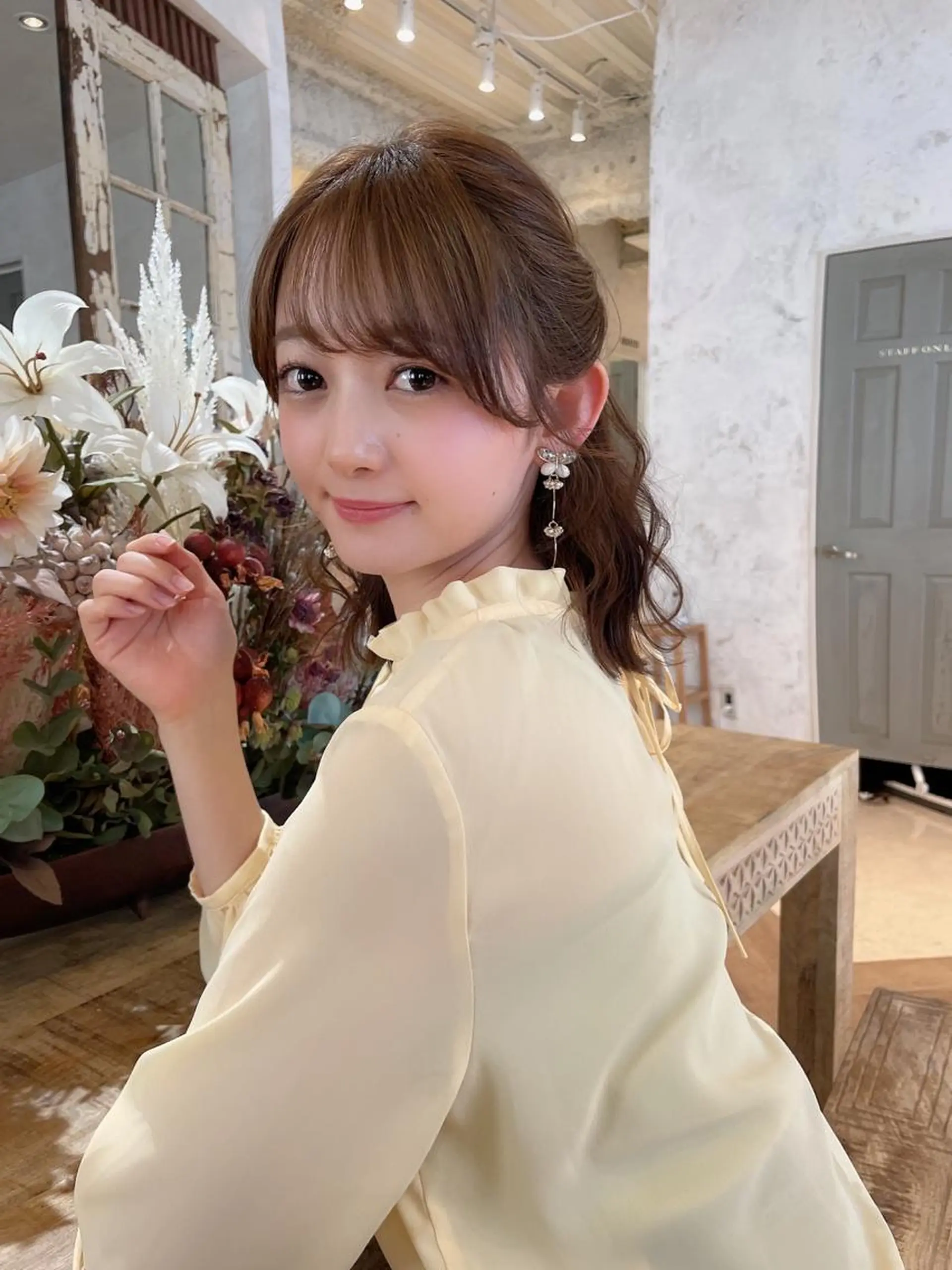 ミディアム カラー カット ヘアカラー トリートメント 酒井 里穂のヘアスタイル