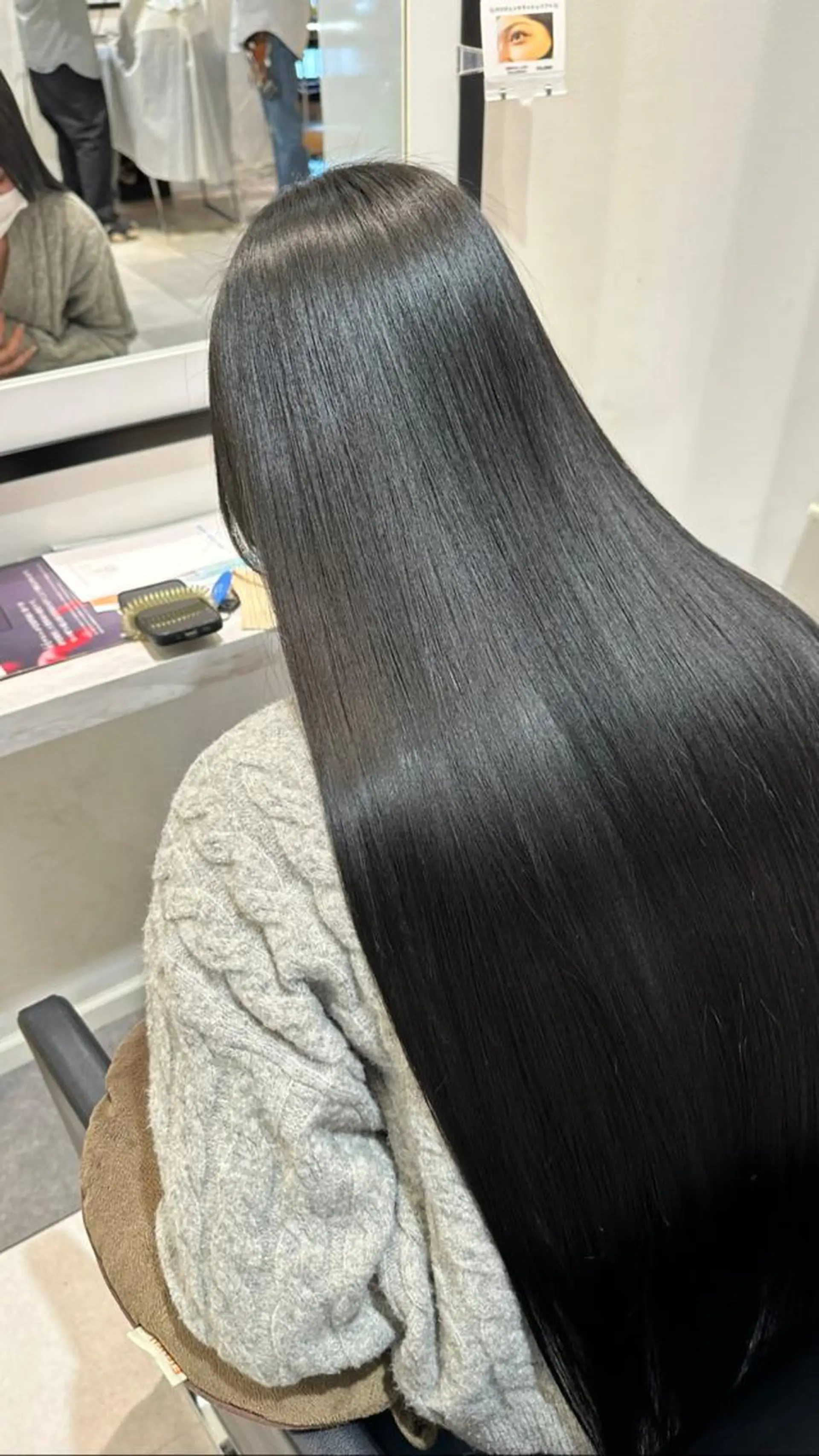 ロング カラー ブリーチ イヤリングカラー ハイライトカラー インナーカラー ブリーチなしカラー カット トリートメント 巻ける縮毛矯正/艶 カラーchika🩵のヘアスタイル