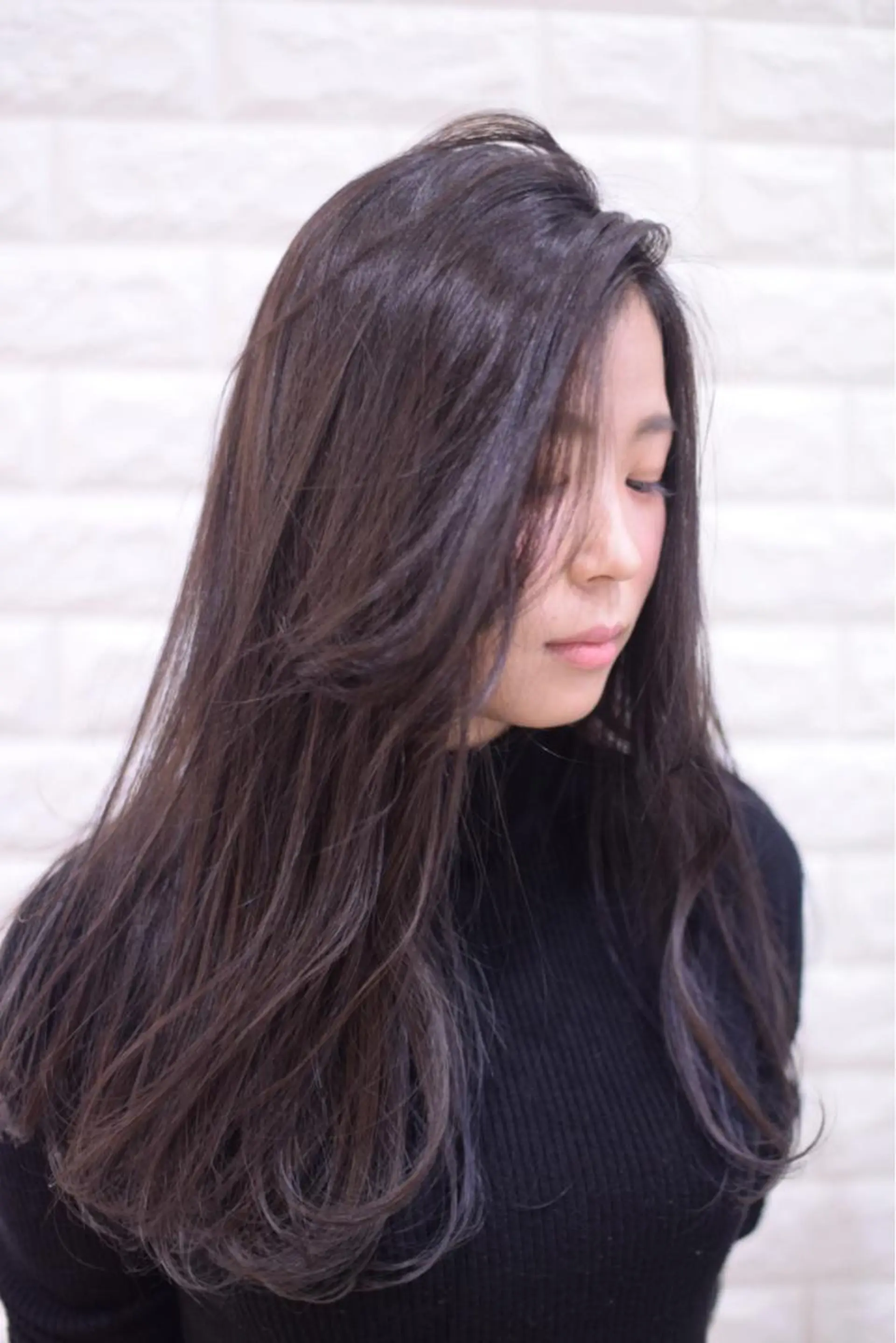 セミロング カラー グレージュ シルバー シルバーグレージュ ハイトーンカラー RYUのヘアスタイル