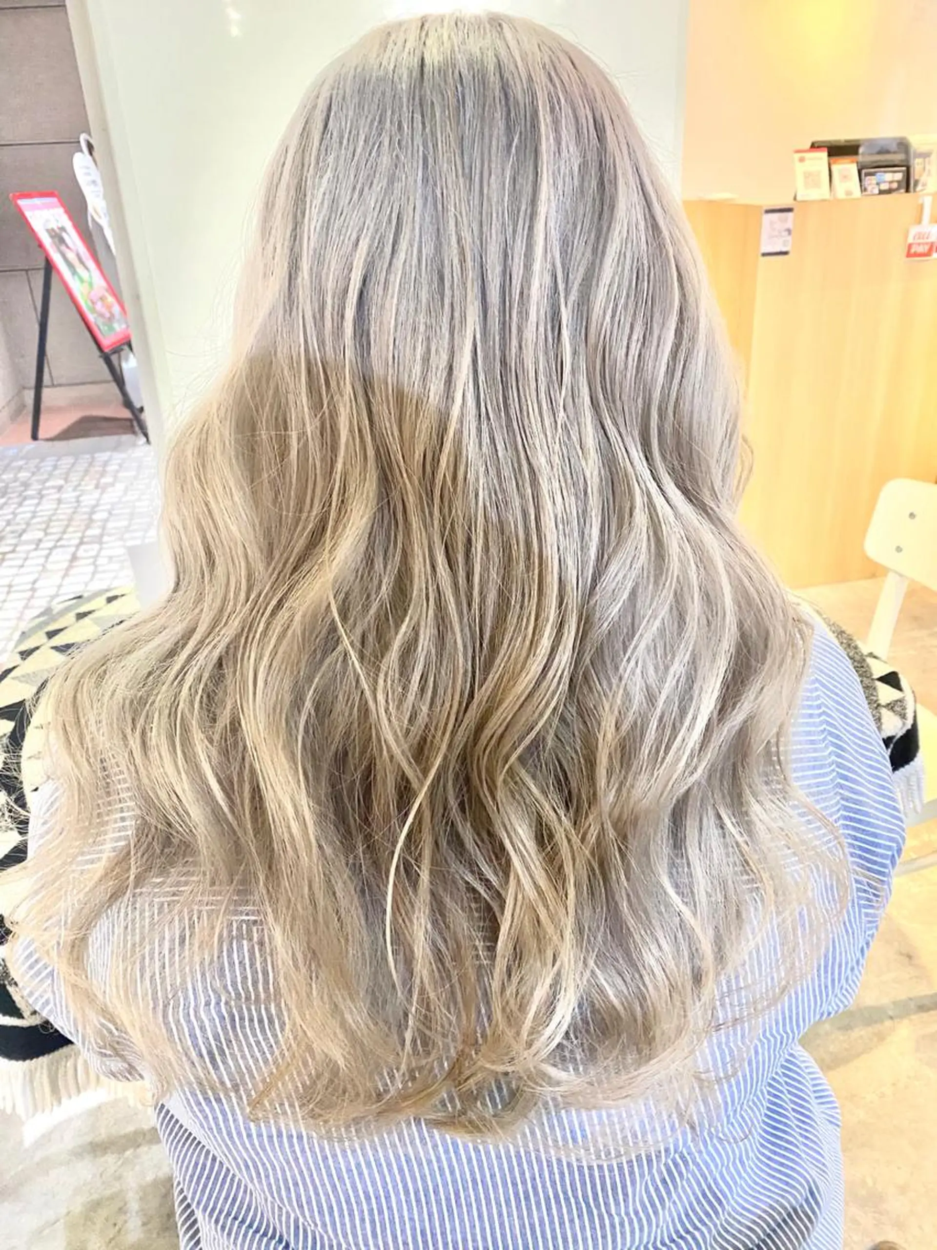 カラー 仲丸 茜のヘアスタイル