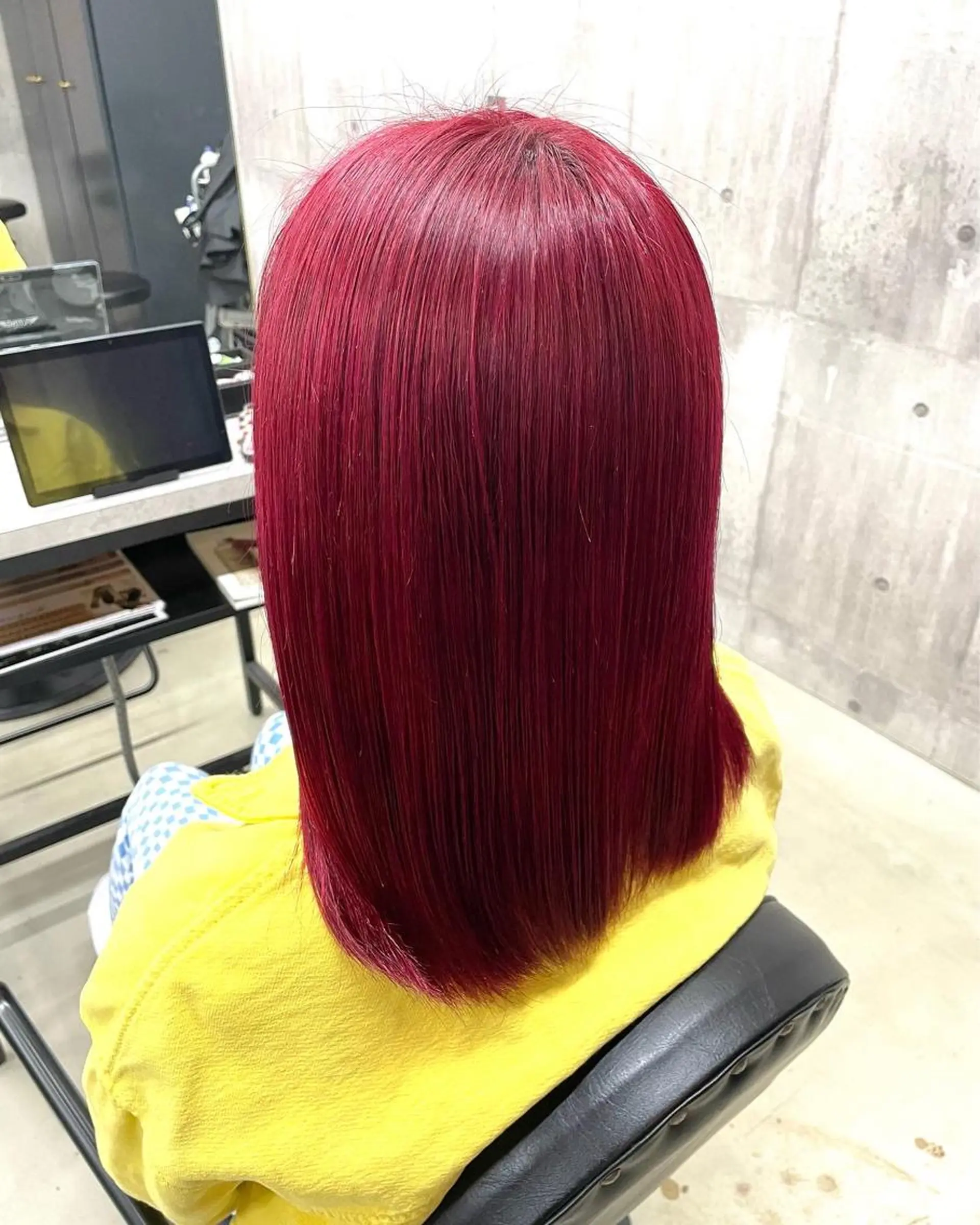 セミロング カラー レッドカラー ヘアカラー LUXBE LUCE 那覇小禄イオン店所属・LUXBE LUCE ひなののヘアスタイル