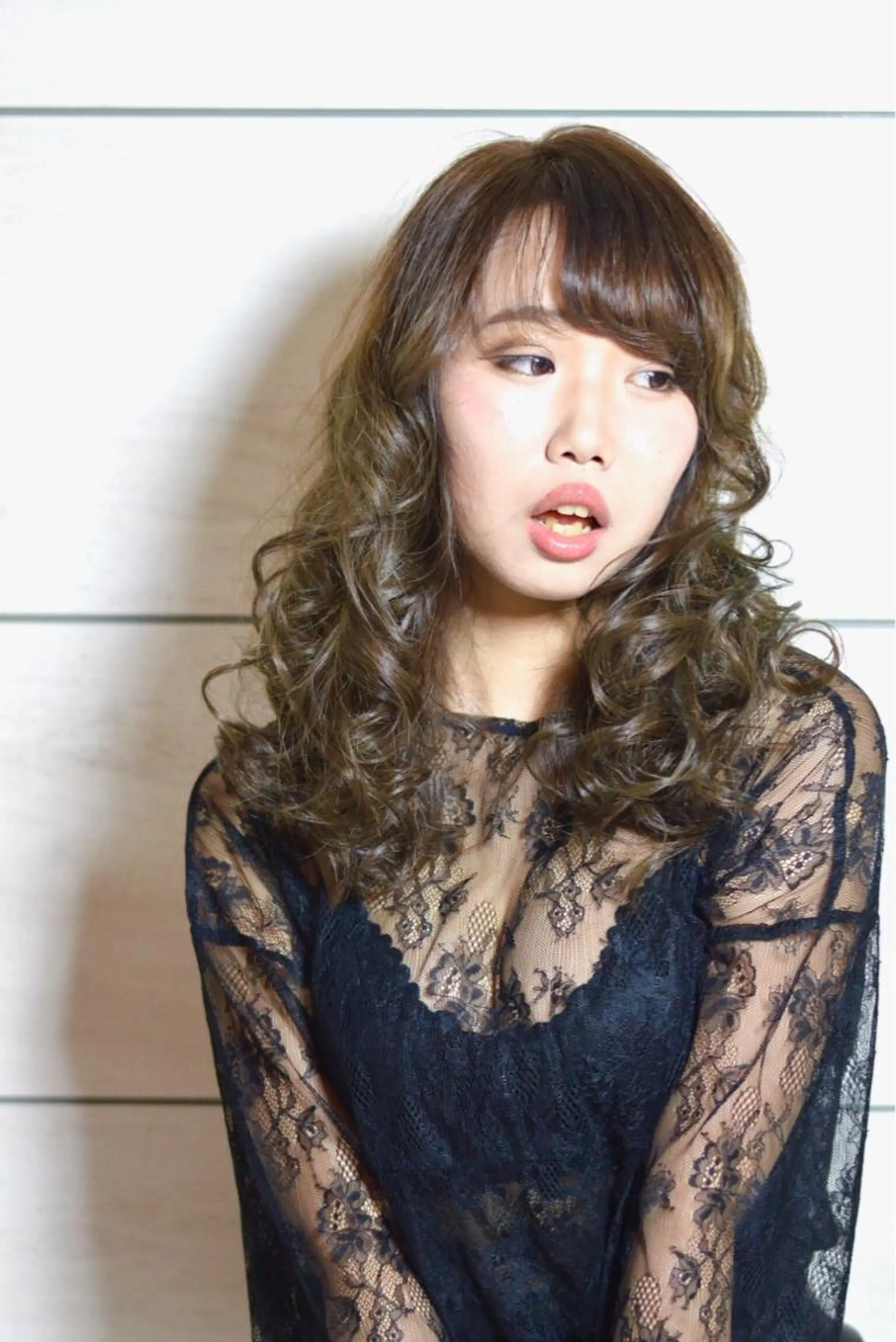 ロング カラー テラモト カズヨシのヘアスタイル