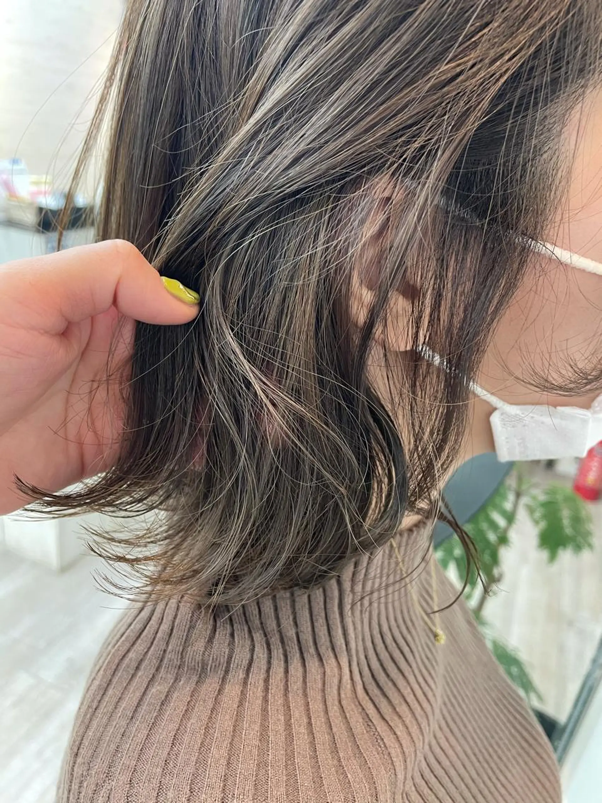ミディアム ヘアカラー トリートメント 前髪顔周り✂️店長 ❤️アマミヤ❤️のヘアスタイル