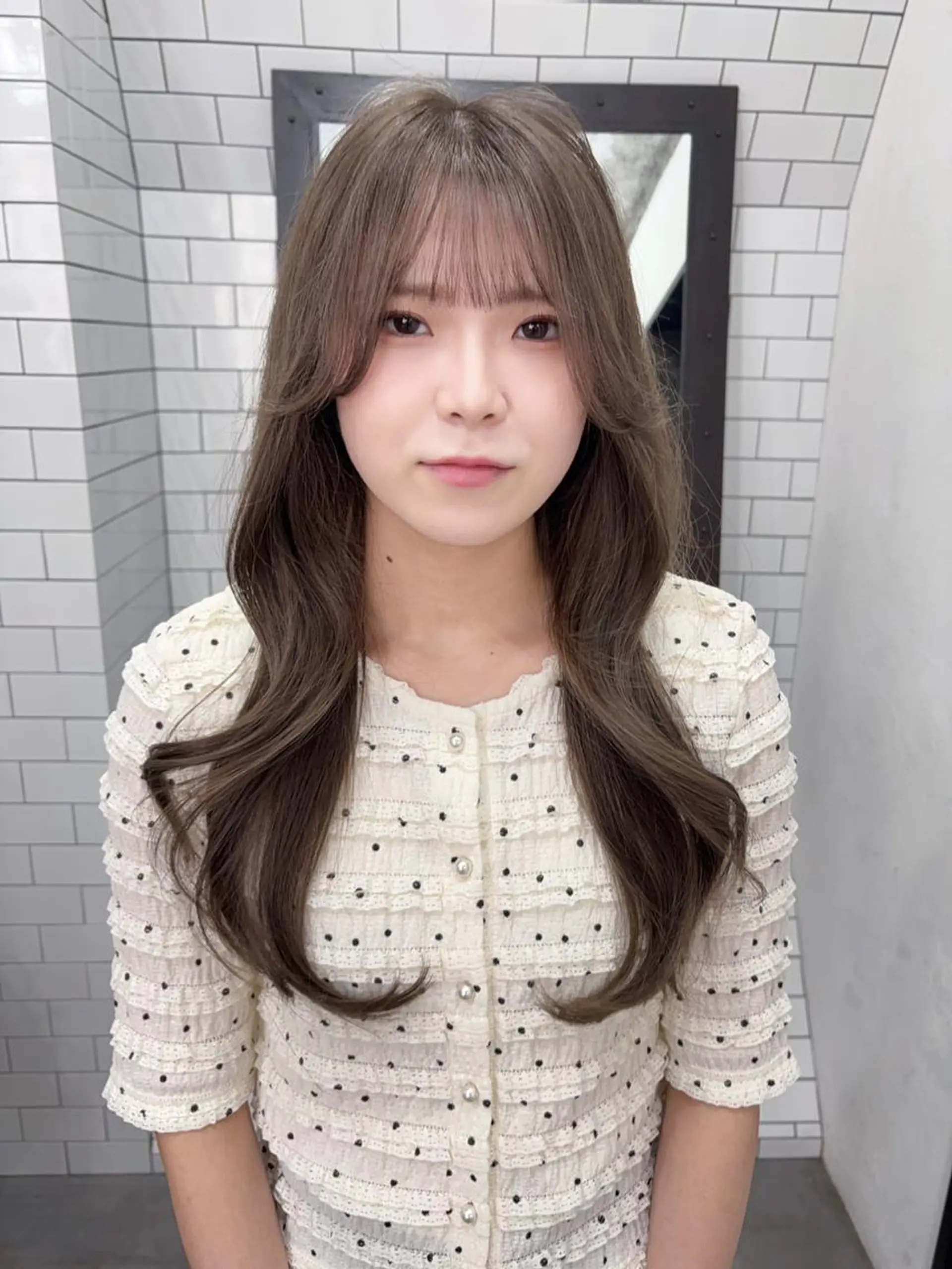 ロング カラー ブリーチ 透明感カラー ダブルカラー グレージュ 韓国風ヘア 山本 真之介のヘアスタイル