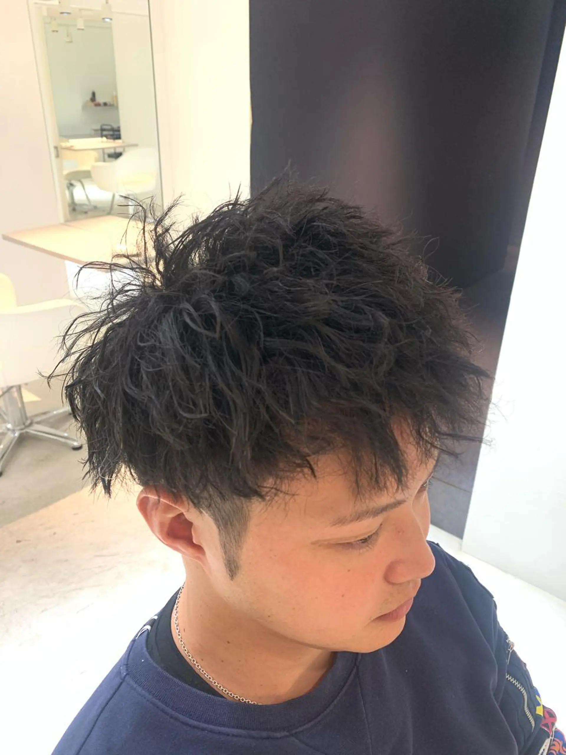 ショート パーマ メンズ メンズパーマ メンズツイストパーマ ツイストパーマ カット パーマ トリートメント ✨髪のソムリエ✨ 岩川和生（店長）🦄のヘアスタイル