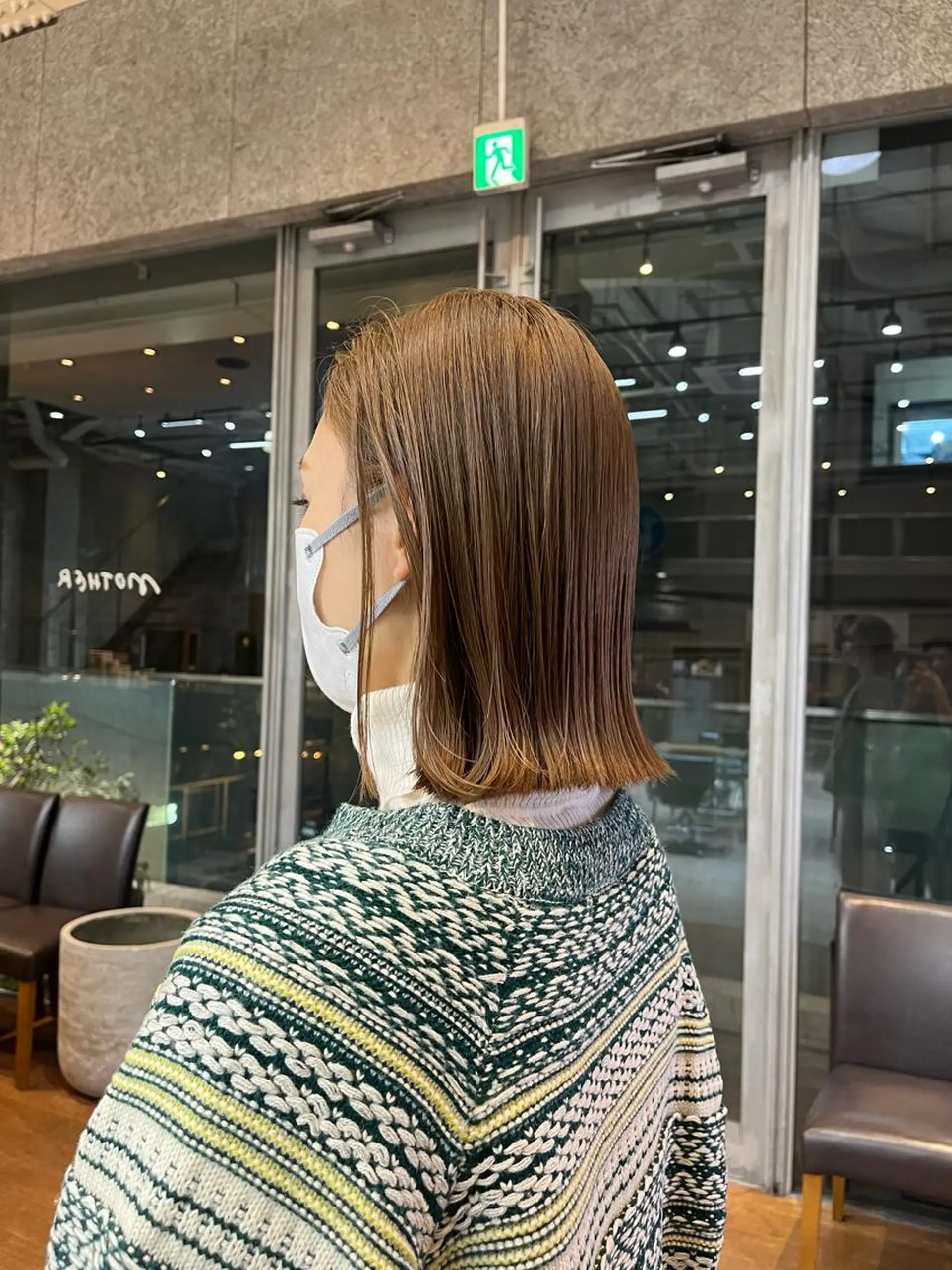 セミロング カラー GO TODAY SHAiRE SALON 原宿本店所属・ブリーチ/レイヤー ハッシュカット/河内のヘアスタイル