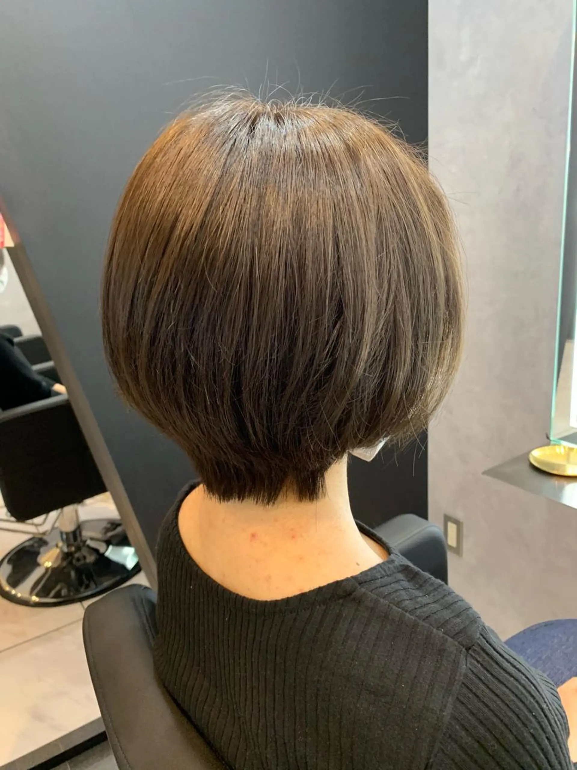 ショート カラー アディクシーカラー アッシュ ラベンダーカラー ラベンダーアッシュ ショートヘア カット ヘアカラー トリートメント 透明感/ブリーチ縮毛 /髪質改善/星野純一のヘアスタイル
