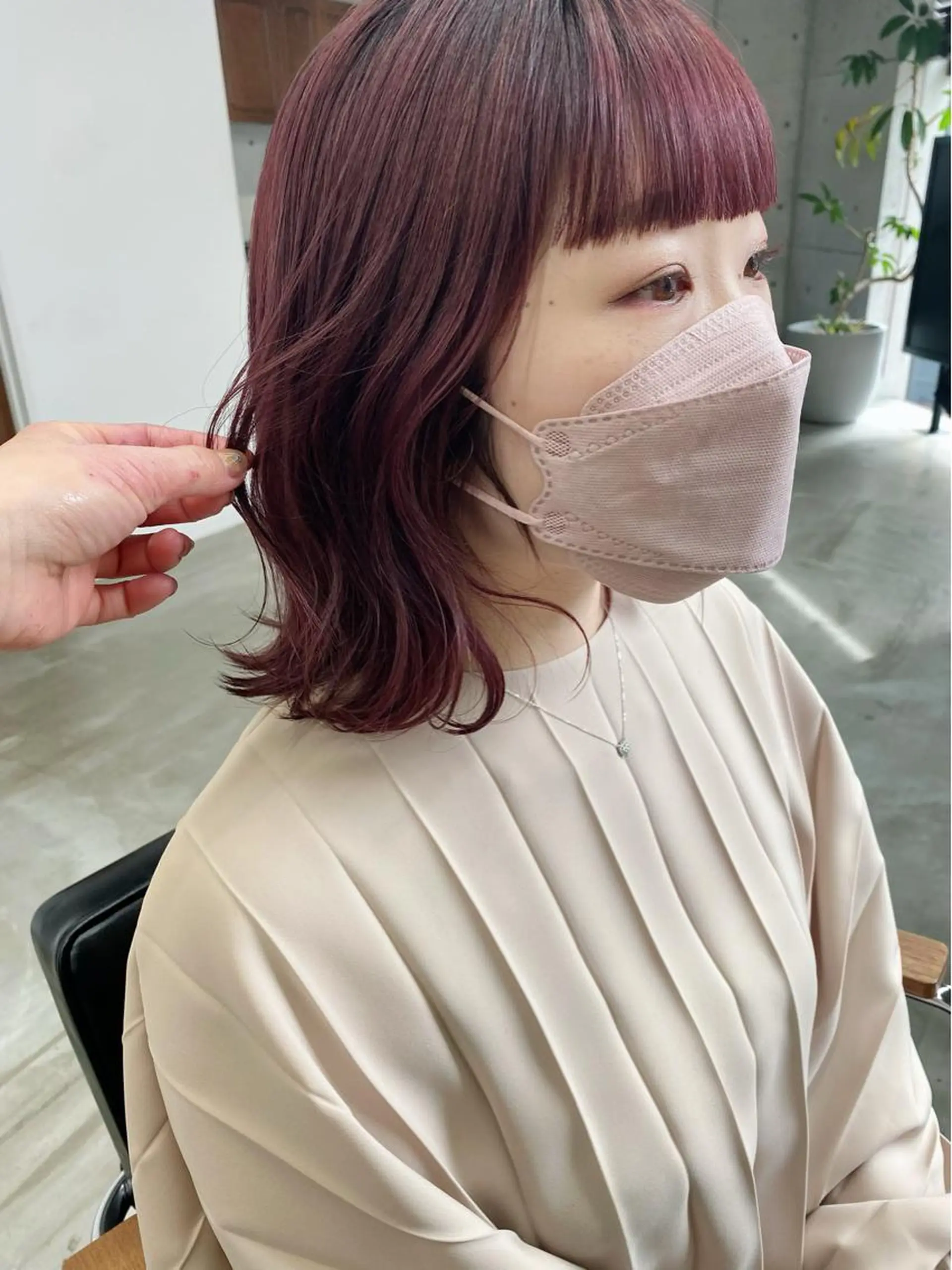 ミディアム カラー ヘアアレンジ ブリーチ レッドカラー カット ヘアカラー トリートメント son hair HIROEのヘアスタイル