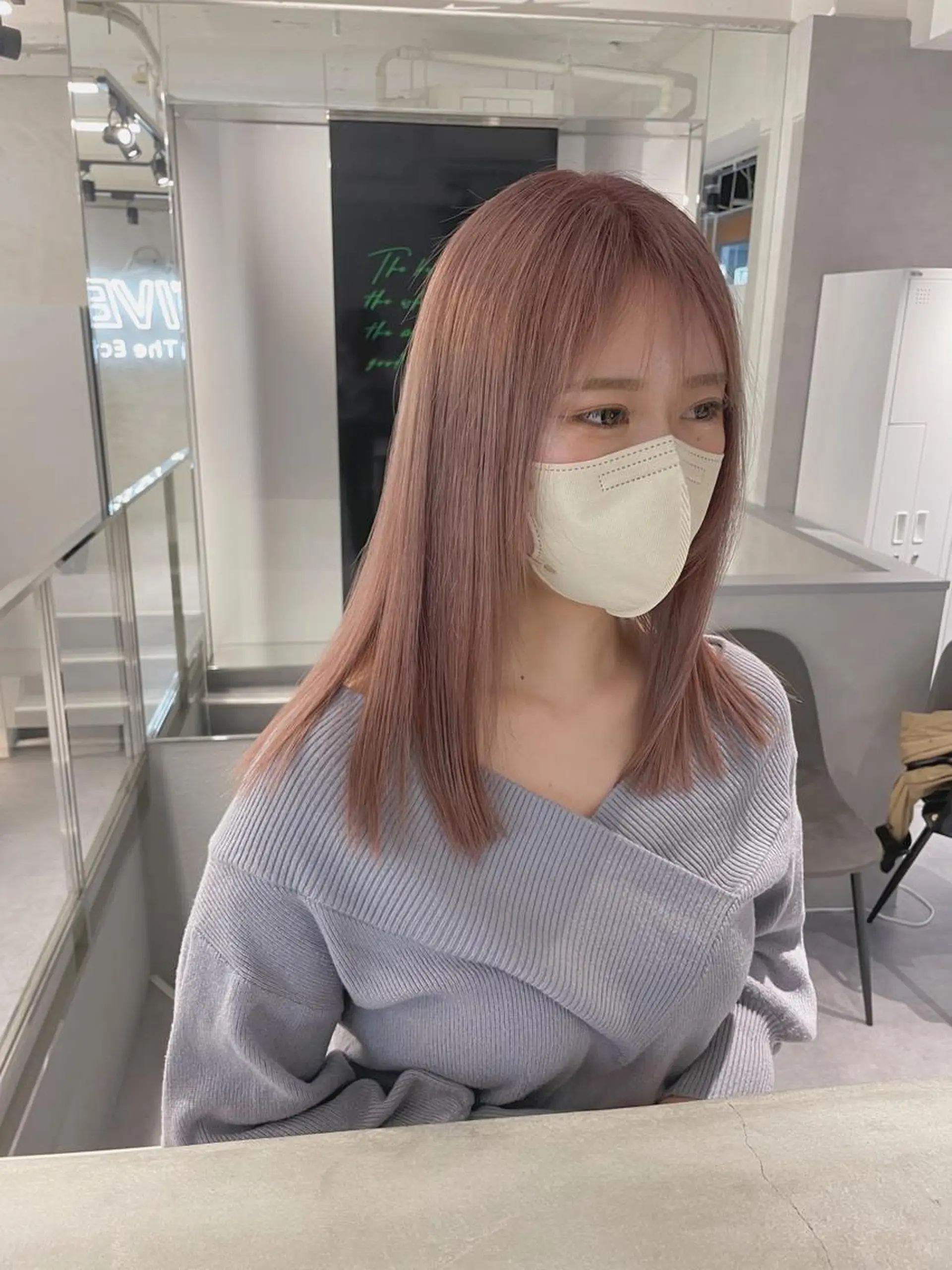 ロング カラー アッシュ バレイヤージュ ベージュカラー 黒髪 ブリーチ ikuma/ ミルクティーのヘアスタイル