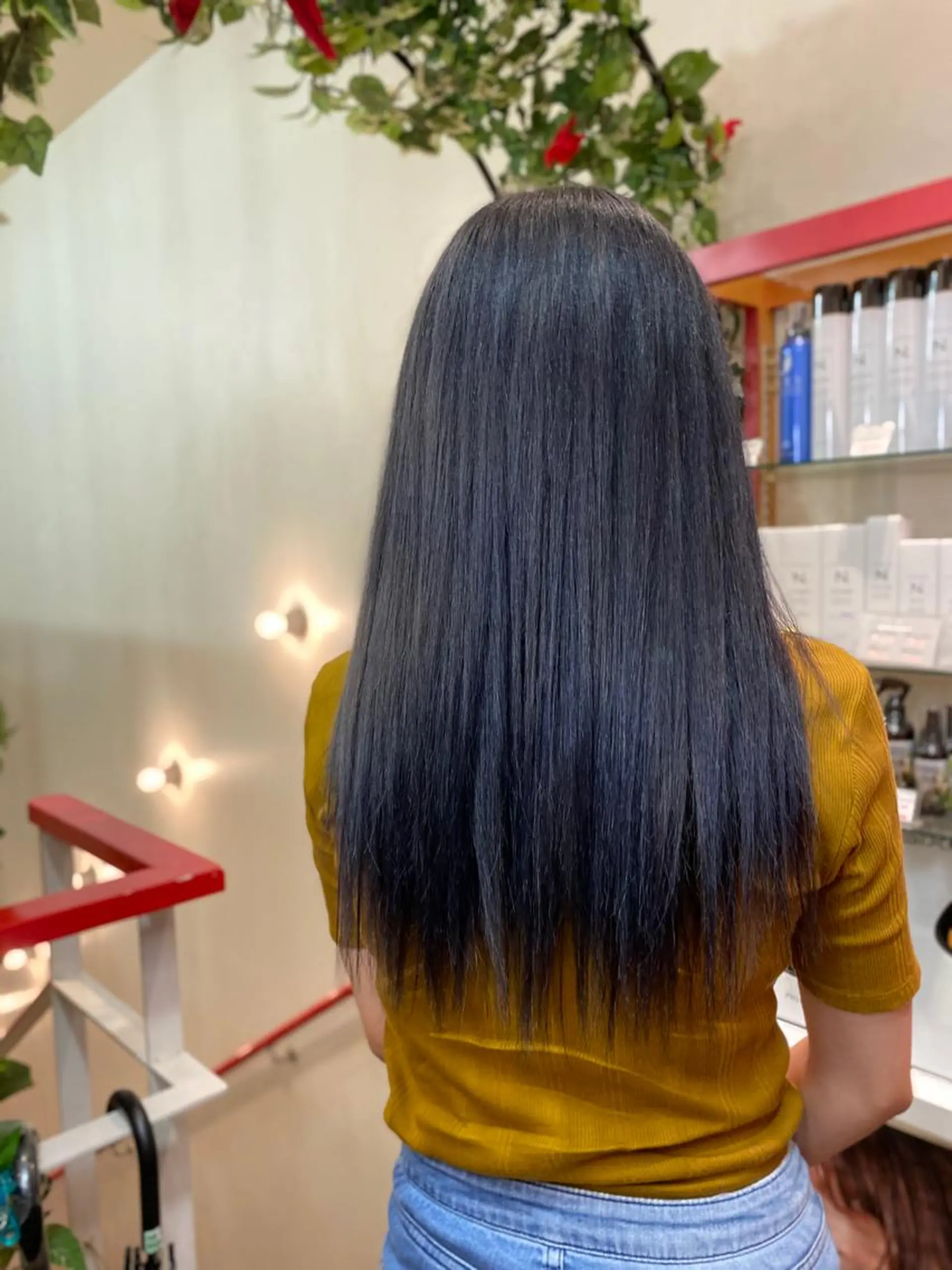 セミロング ヘアカラー ゆぴ☾‪/推しカラー /ハイトーンのヘアスタイル