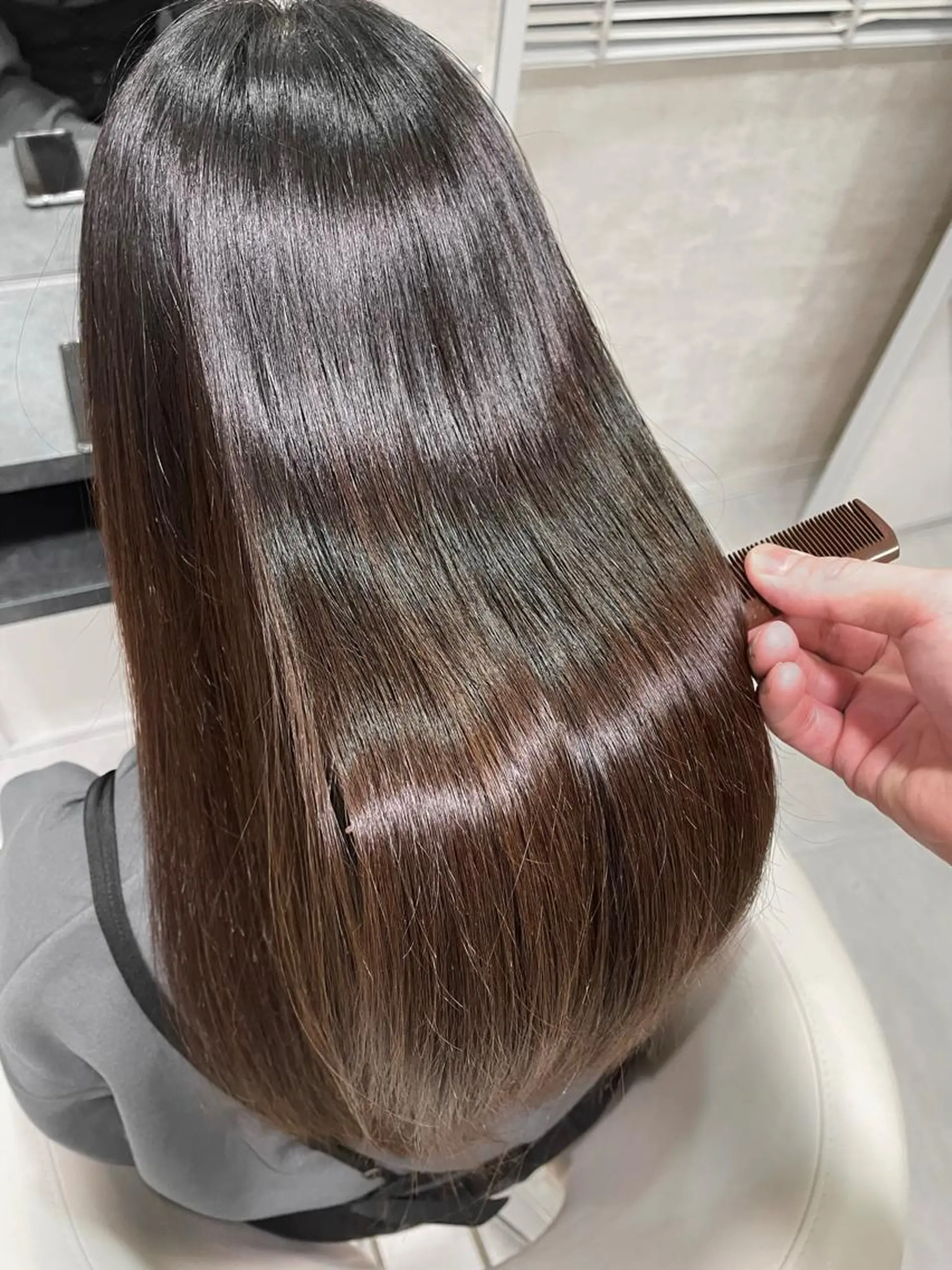 ロング 飯田 実歩(じっぽ)のヘアスタイル