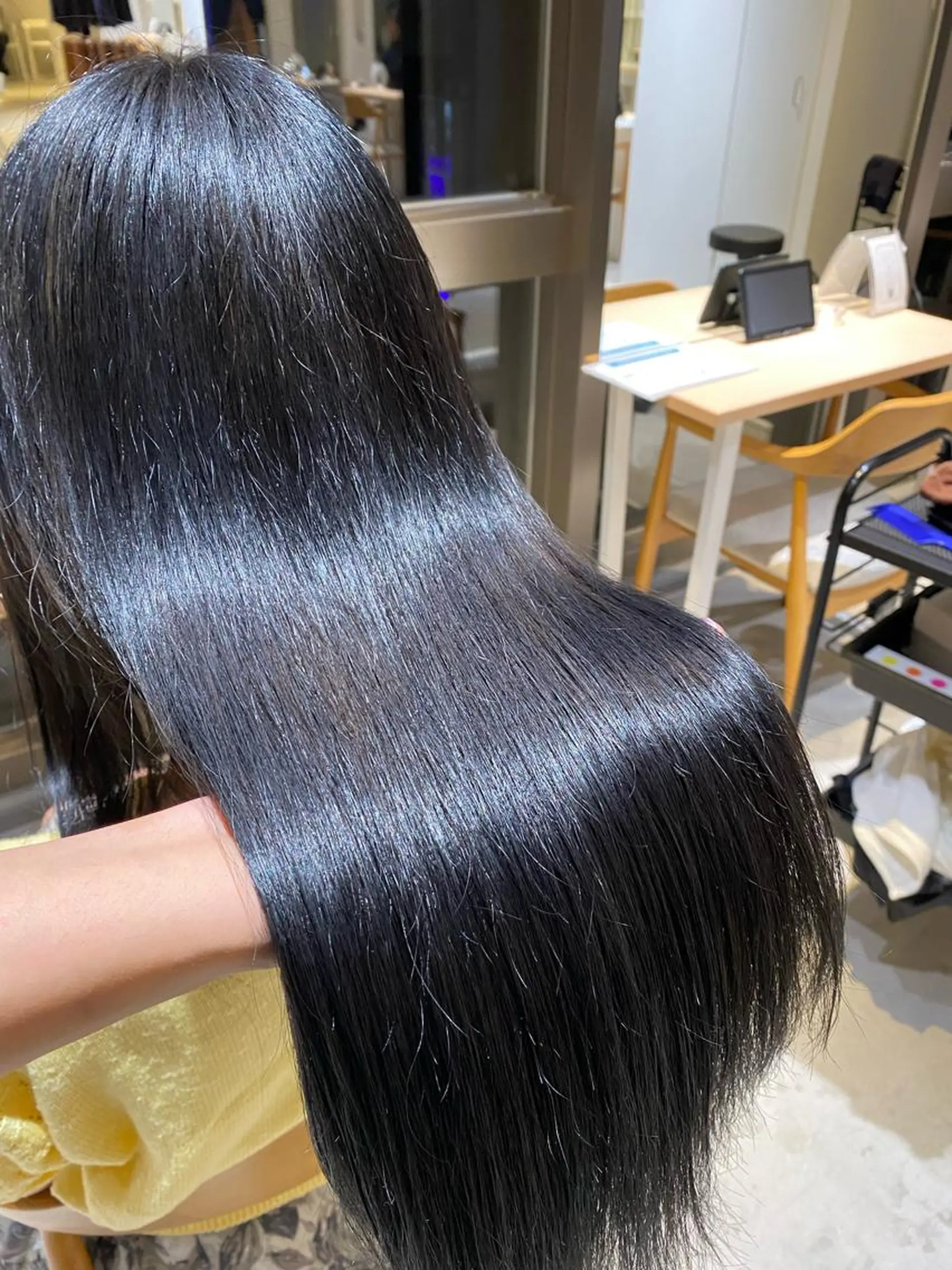 セミロング カラー ヘアカラー トリートメント AI　TOKYO hair 名古屋所属・波多野タケシ/ 縮毛矯正特化のヘアスタイル