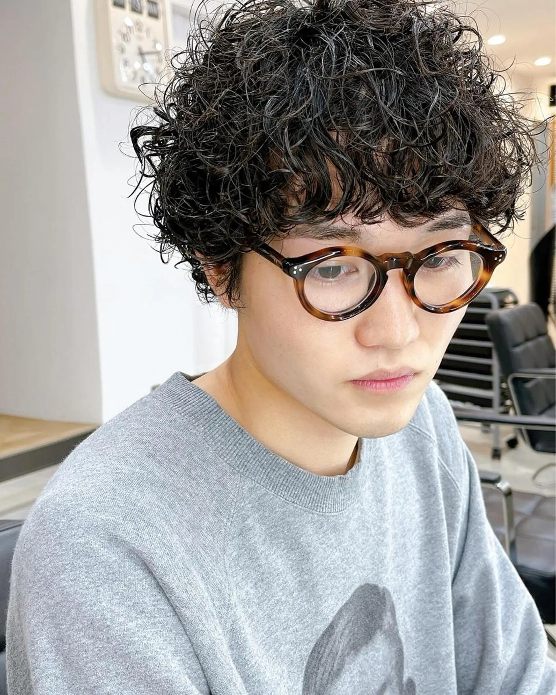 ショート パーマ メンズ マッシュ メンズパーマ カット ヘアカラー パーマ 縮毛矯正 トリートメント メンズパーマ タカキリョウのヘアスタイル
