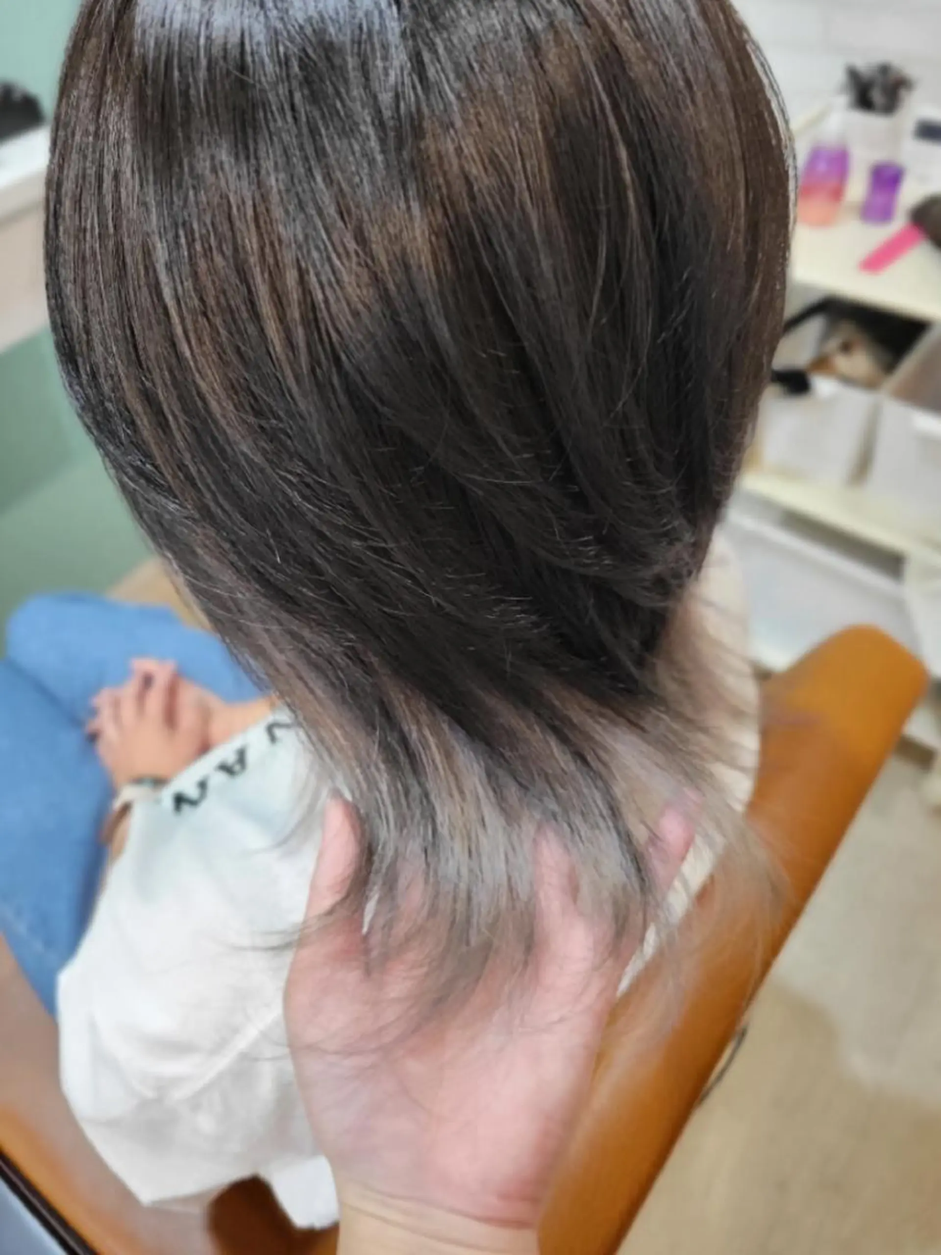 ミディアム カラー アッシュ ブリーチ ホワイトアッシュ カット ヘアカラー Hair Stylist MAFUYU所属・ハイライト/カラー ⭐中村真冬のヘアスタイル