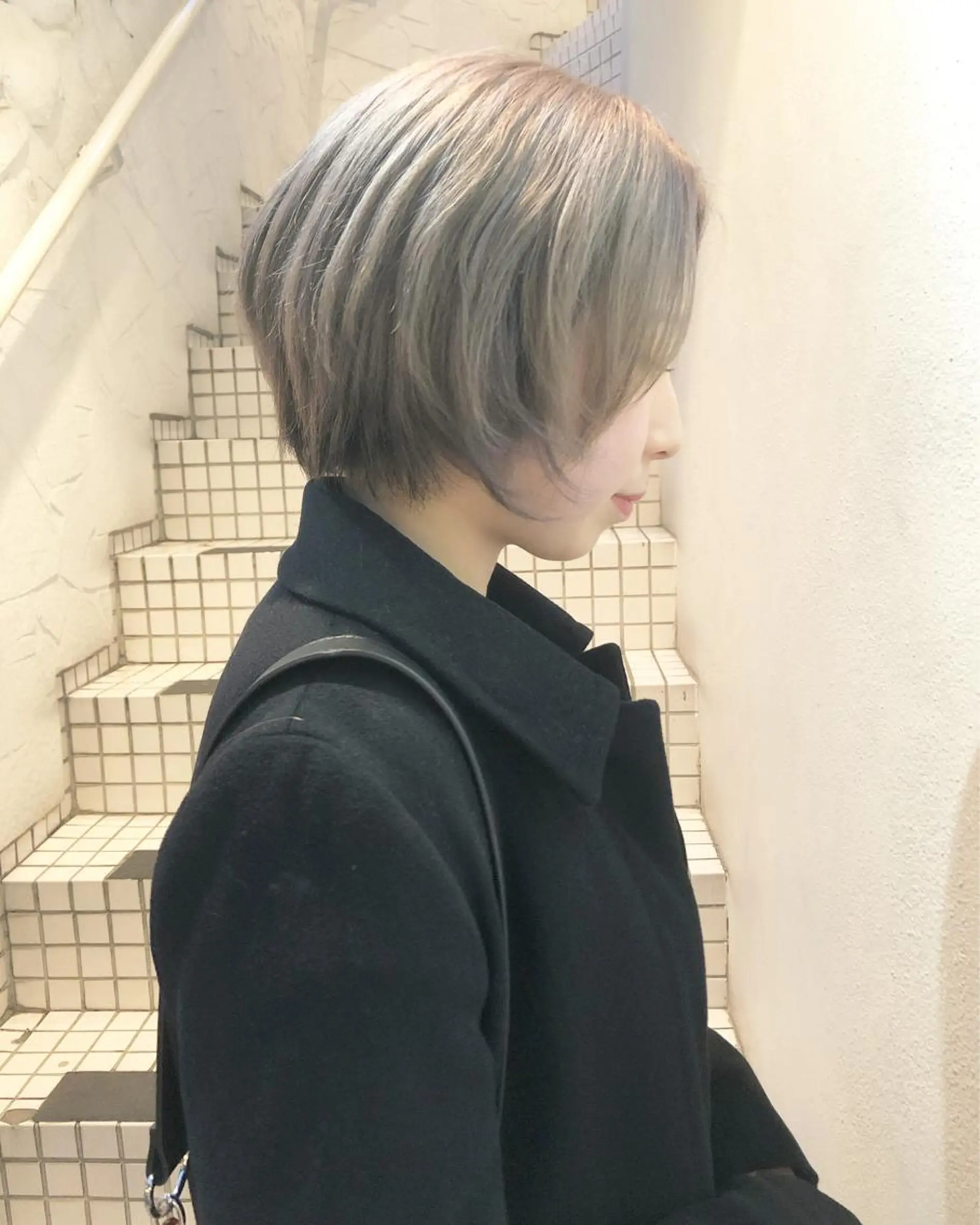 ショート カラー ブリーチ AMNESIA所属・やまなか りょうすけのヘアスタイル