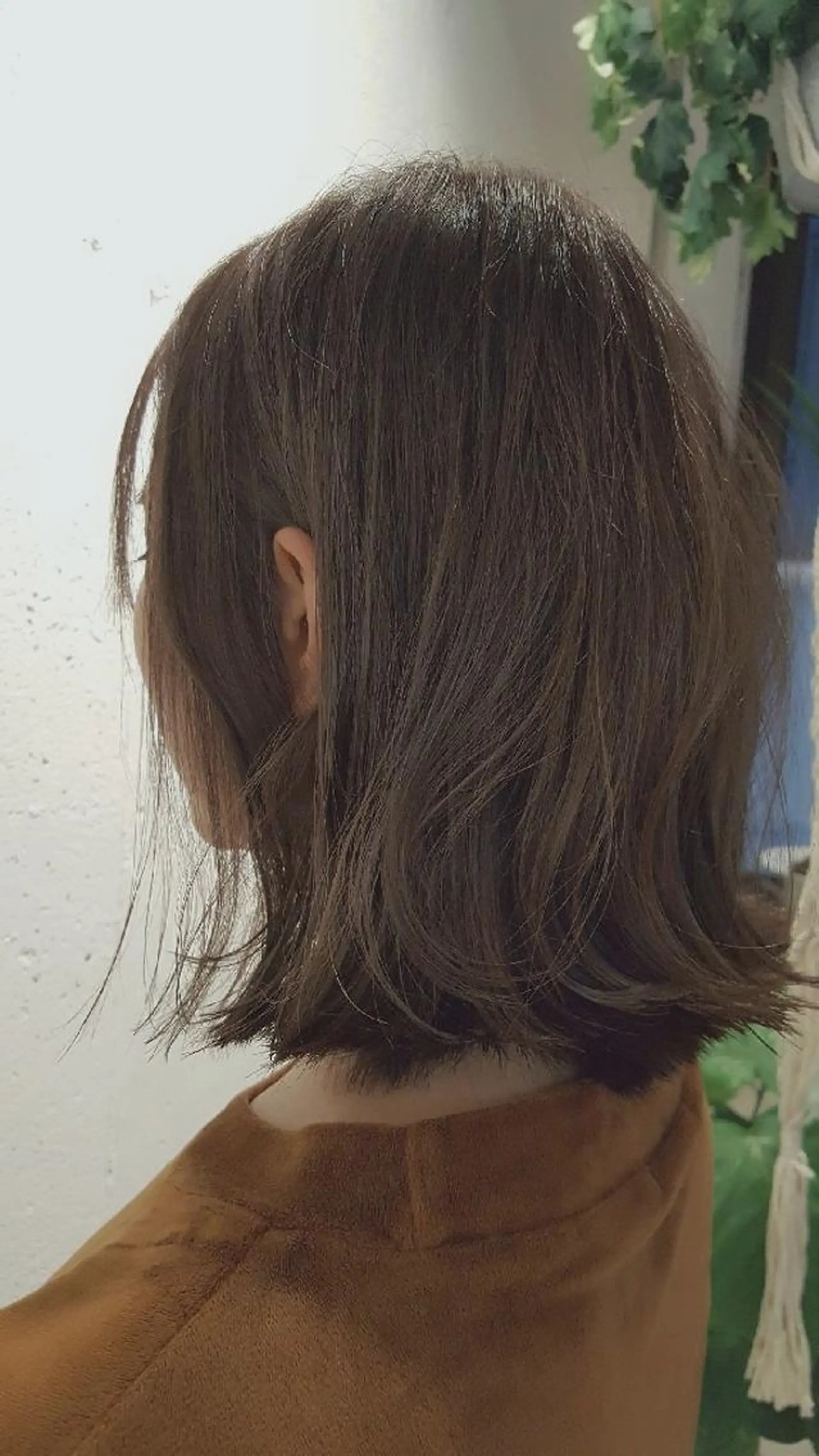ミディアム アッシュ ヘアカラー あらき ちさとのヘアスタイル