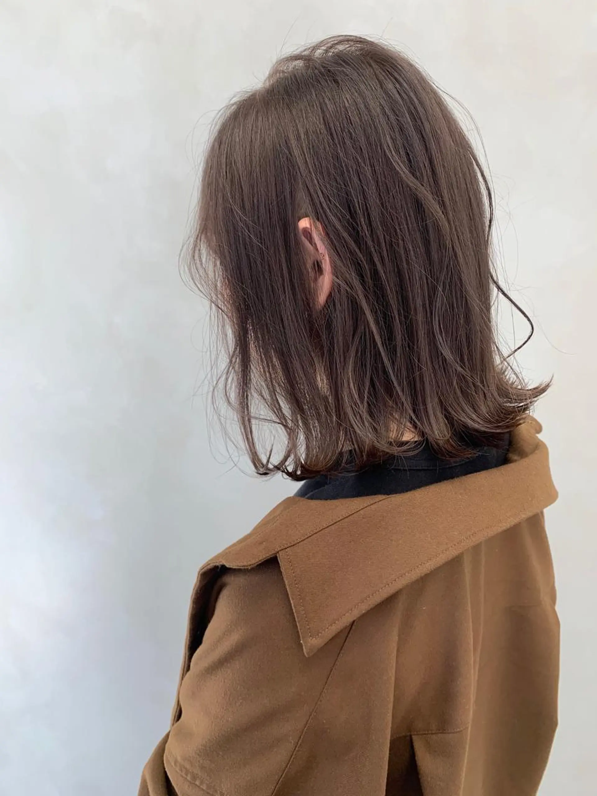 ミディアム カラー アッシュ アッシュグレー アッシュグレージュ グレージュ ヘアカラー トリートメント 💈平島 拓也💈のヘアスタイル