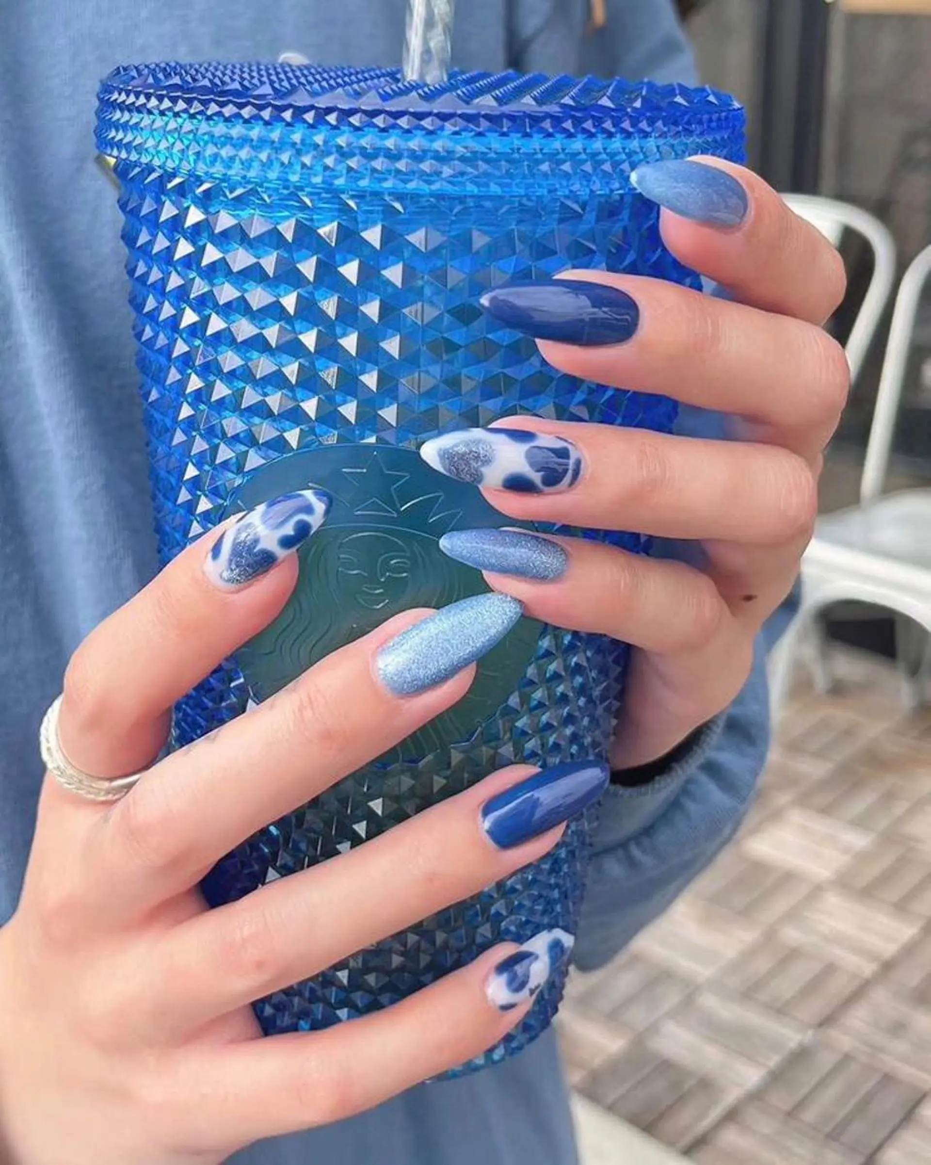 ネイル ハンドネイル Revia所属・Revia おおだちあやなのネイルデザイン