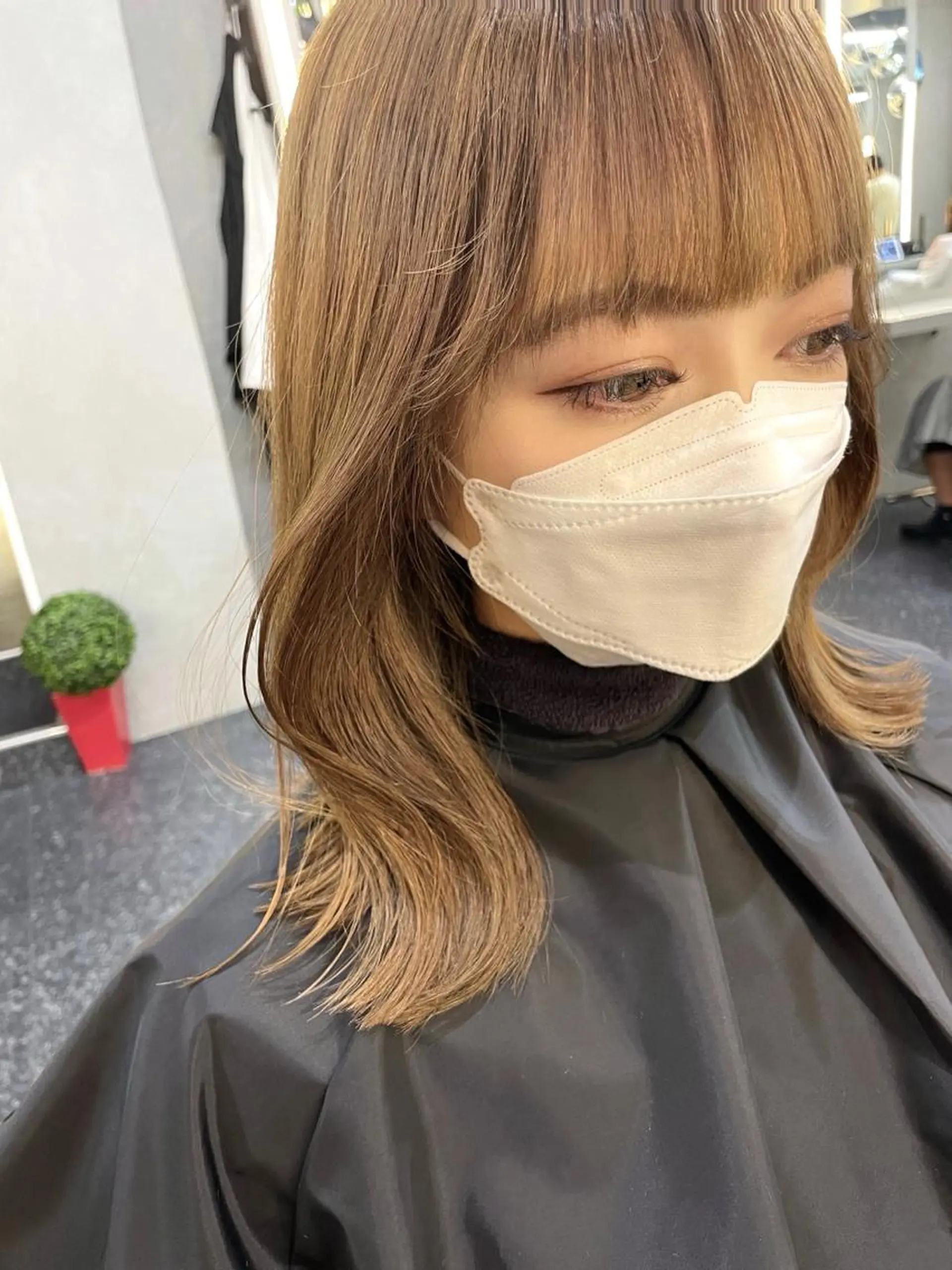 ミディアム カラー ベージュカラー 外ハネヘア ヘアカラー トリートメント hair salon Lihina所属・韓国ヘア🇰🇷 佐藤史奈のヘアスタイル