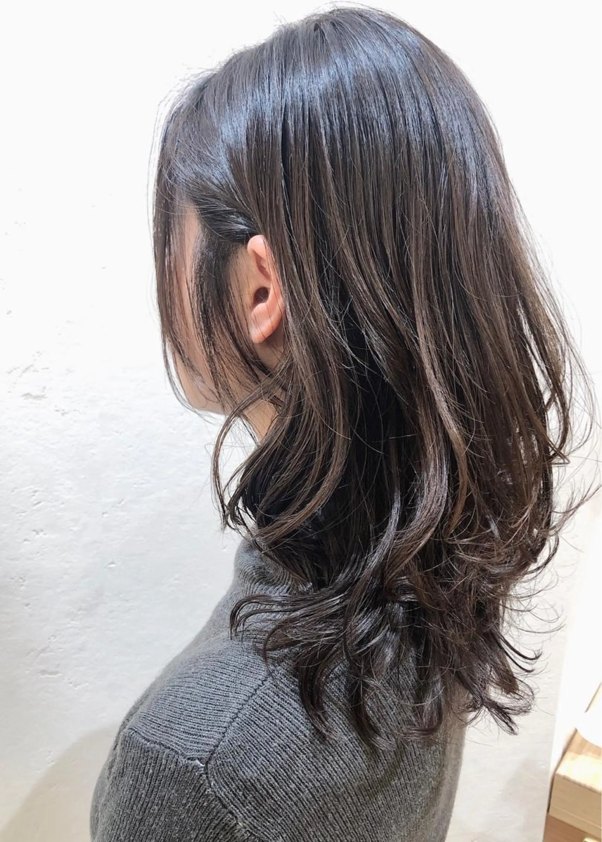 セミロング カラー パーマ ヘアアレンジ ヘアカラー トリートメント ヘアセット Londideal 高橋ヒロシのヘアスタイル